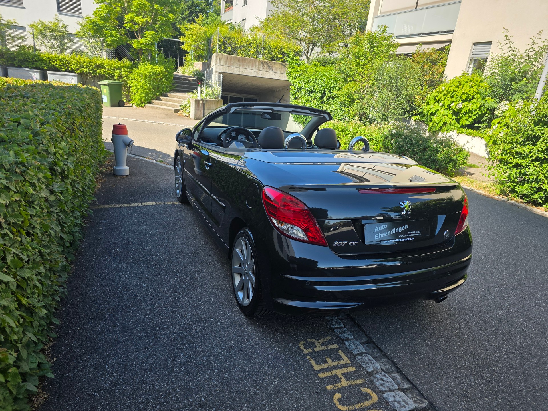 PEUGEOT 207 CC 1.6 16V Turbo Roland Garros-image-6
