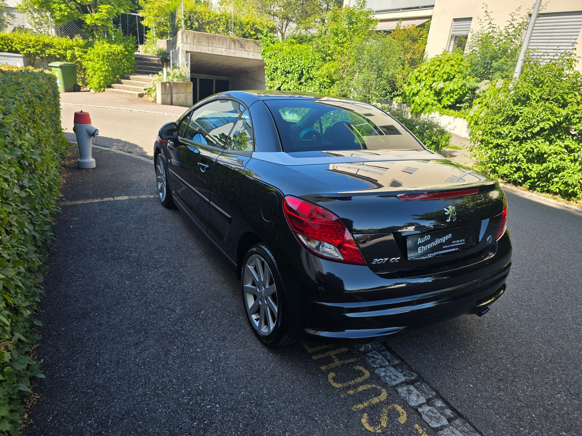 PEUGEOT 207 CC 1.6 16V Turbo Roland Garros-image-19