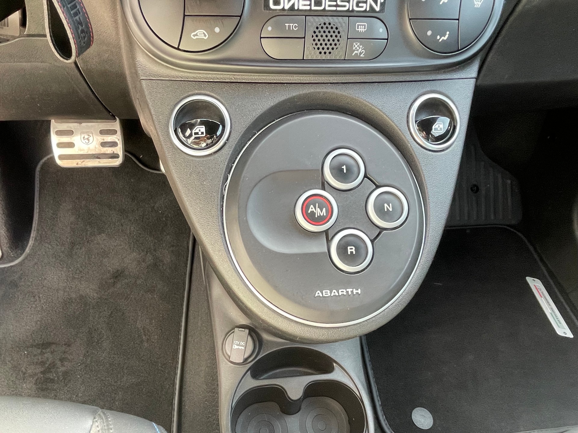 FIAT 695 1.4 16V Turbo Abarth 695 Competizione Dualogic-image-10
