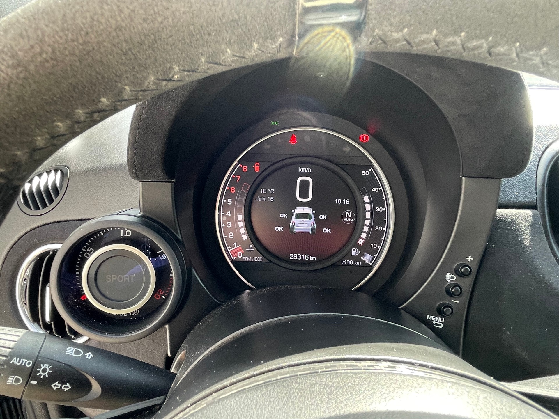 FIAT 695 1.4 16V Turbo Abarth 695 Competizione Dualogic-image-9