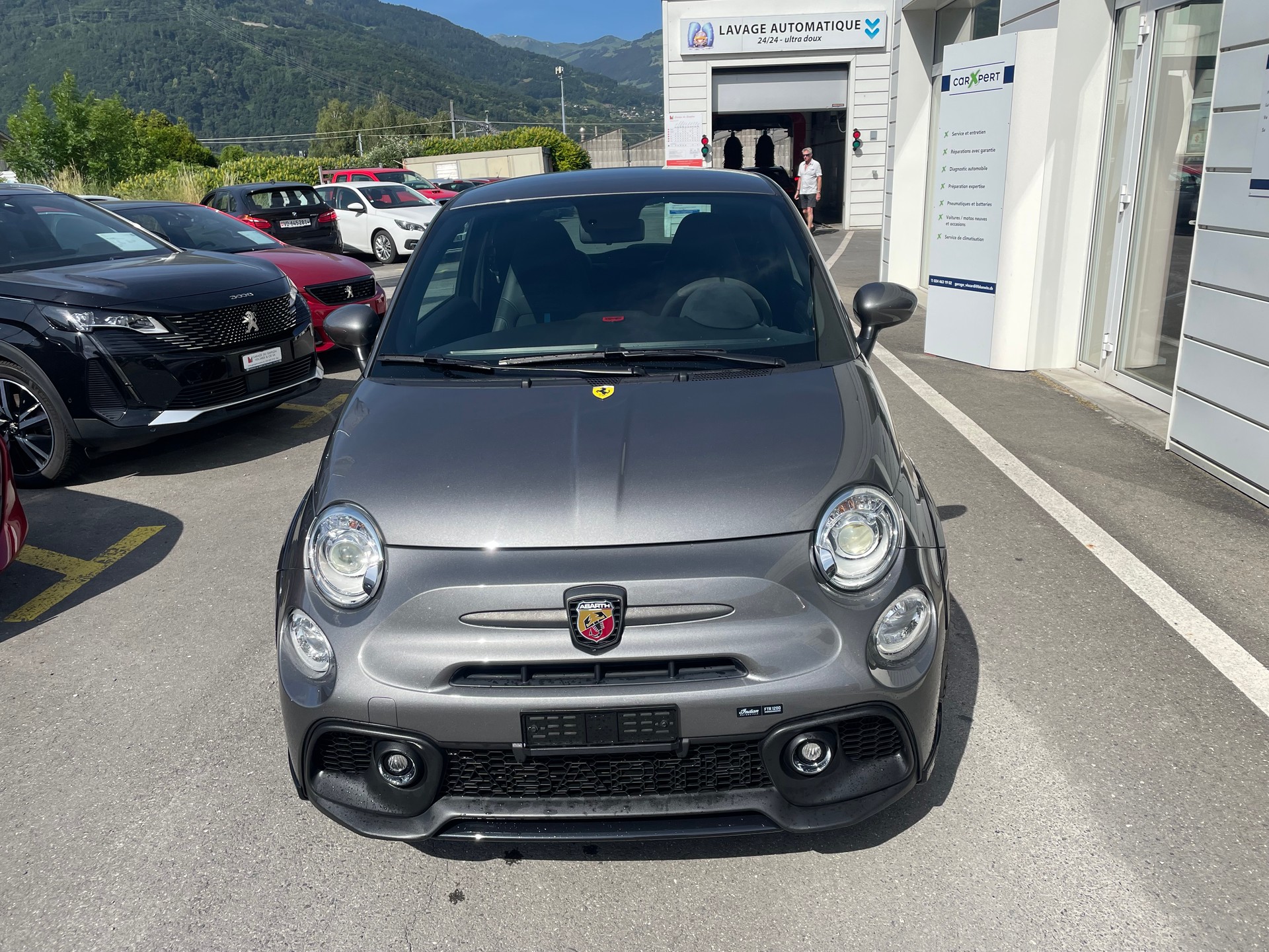 FIAT 695 1.4 16V Turbo Abarth 695 Competizione Dualogic-image-1