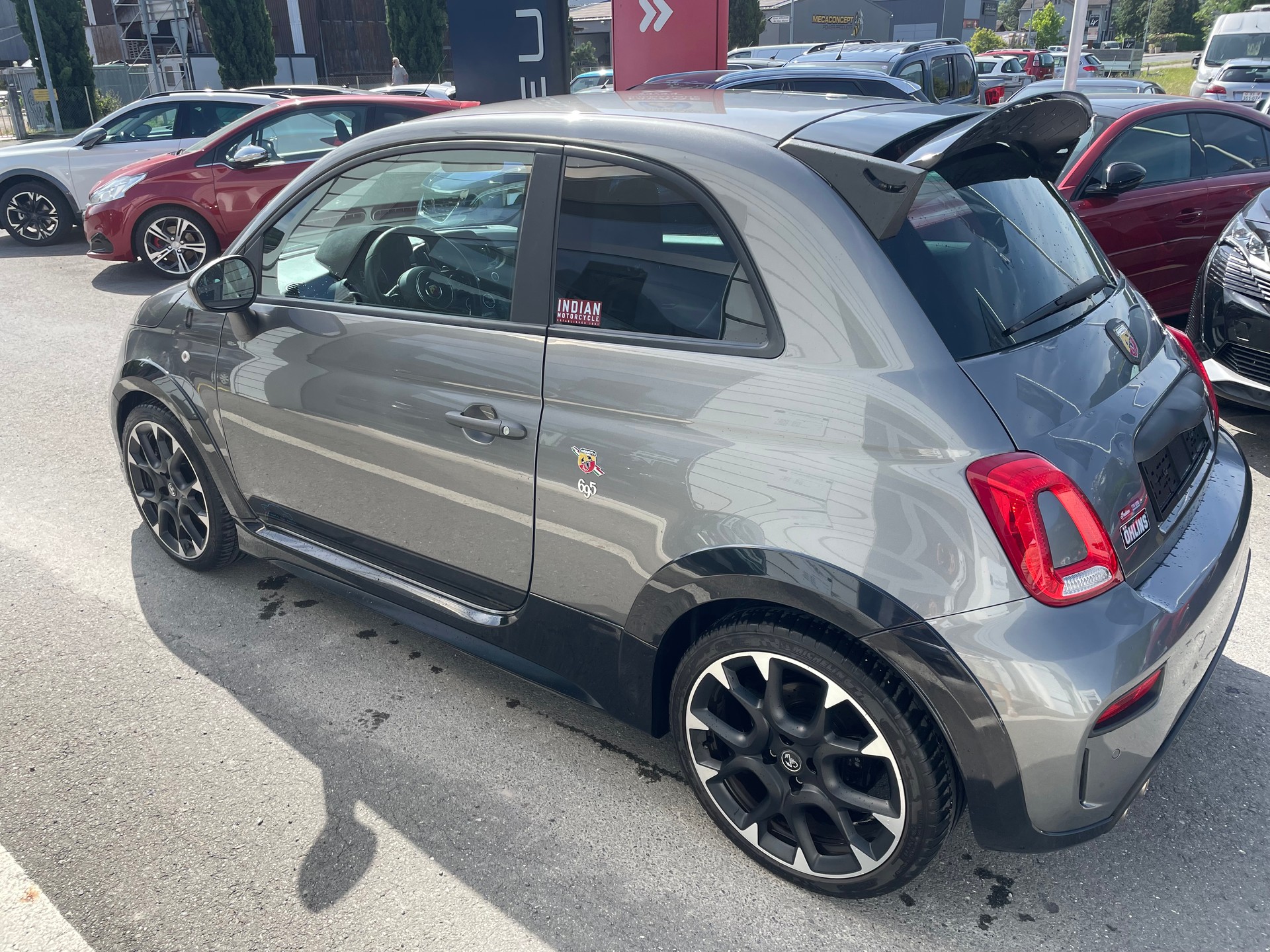 FIAT 695 1.4 16V Turbo Abarth 695 Competizione Dualogic-image-2