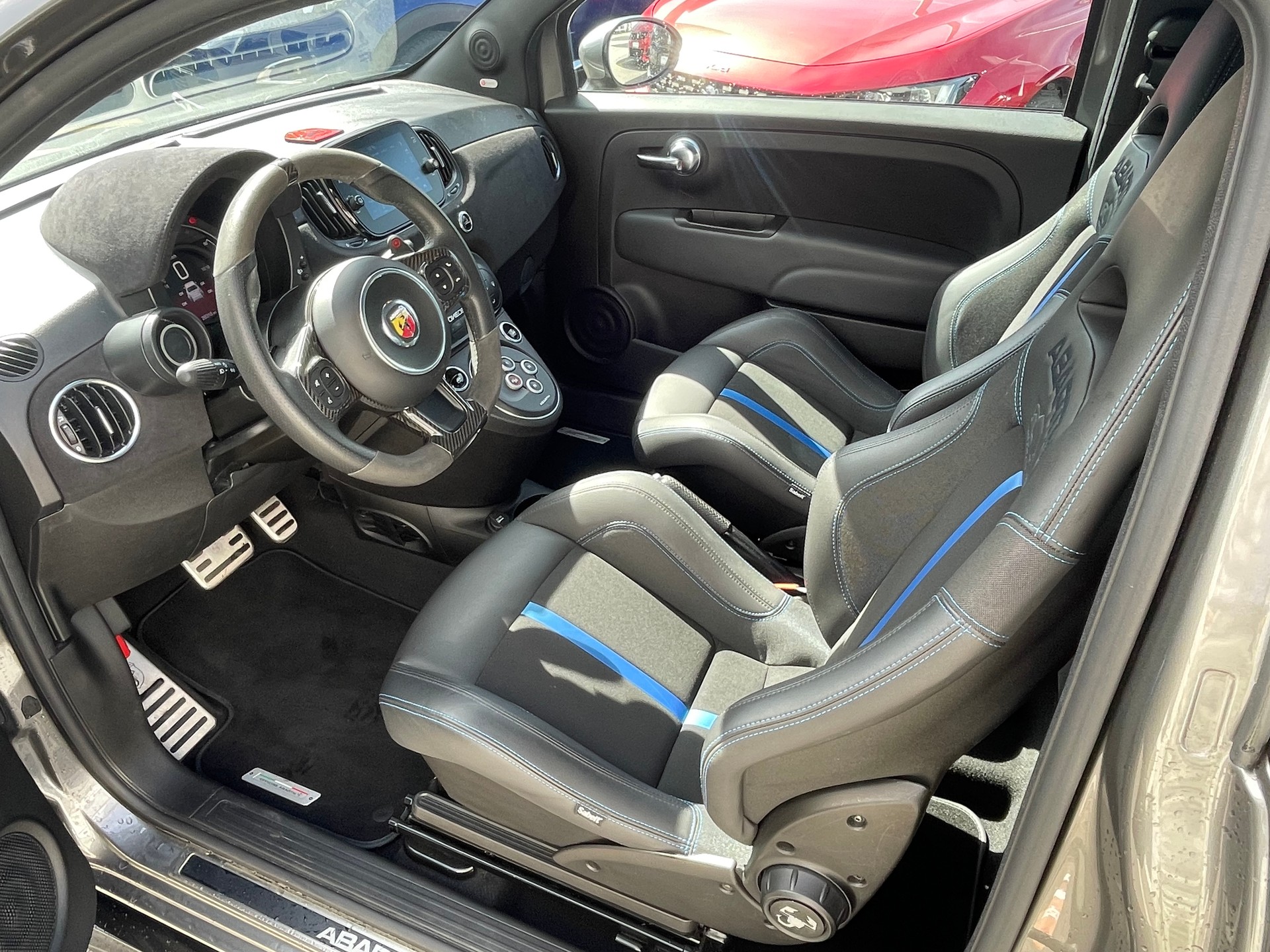 FIAT 695 1.4 16V Turbo Abarth 695 Competizione Dualogic-image-6