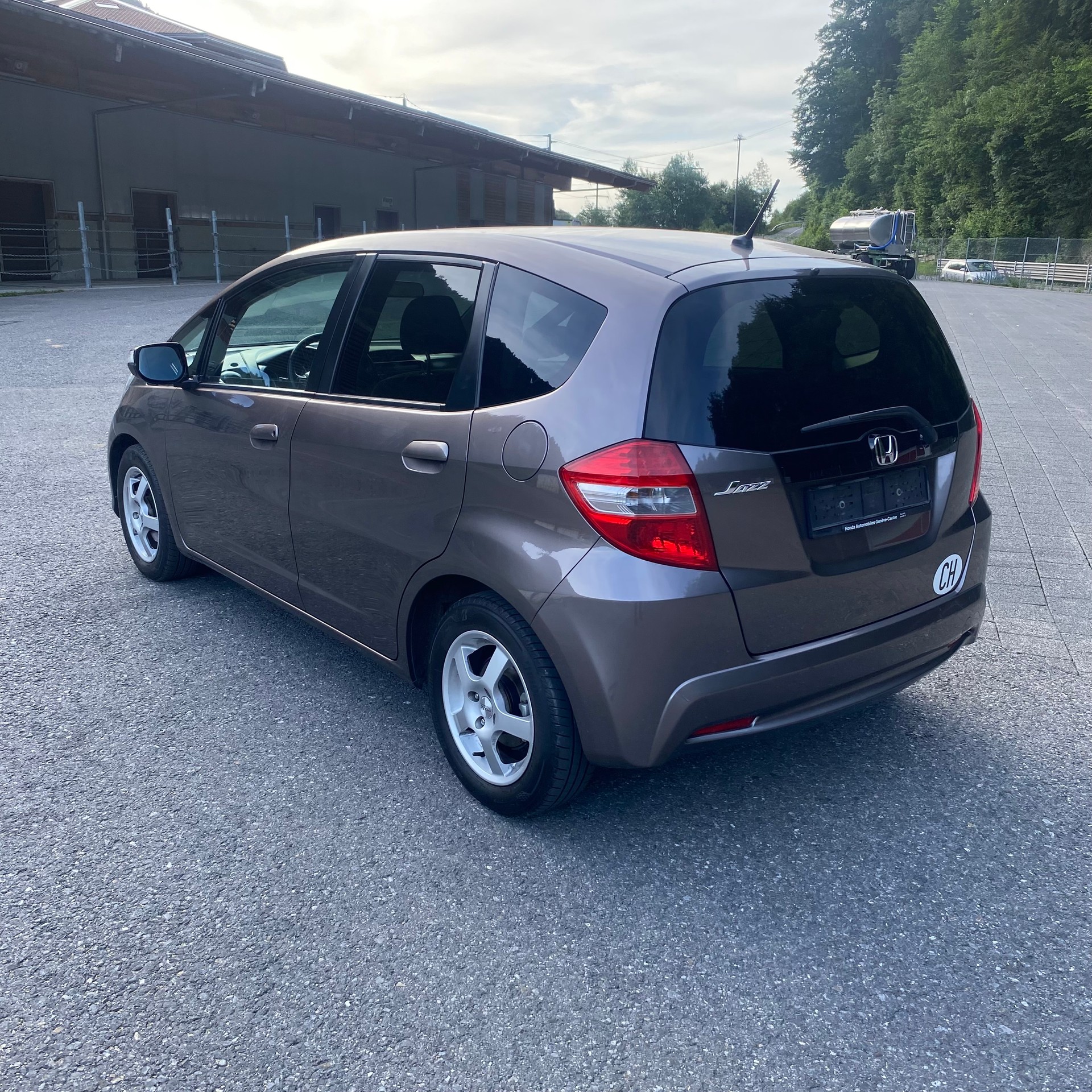 HONDA Jazz 1.4i Exclusive CVT-image-3