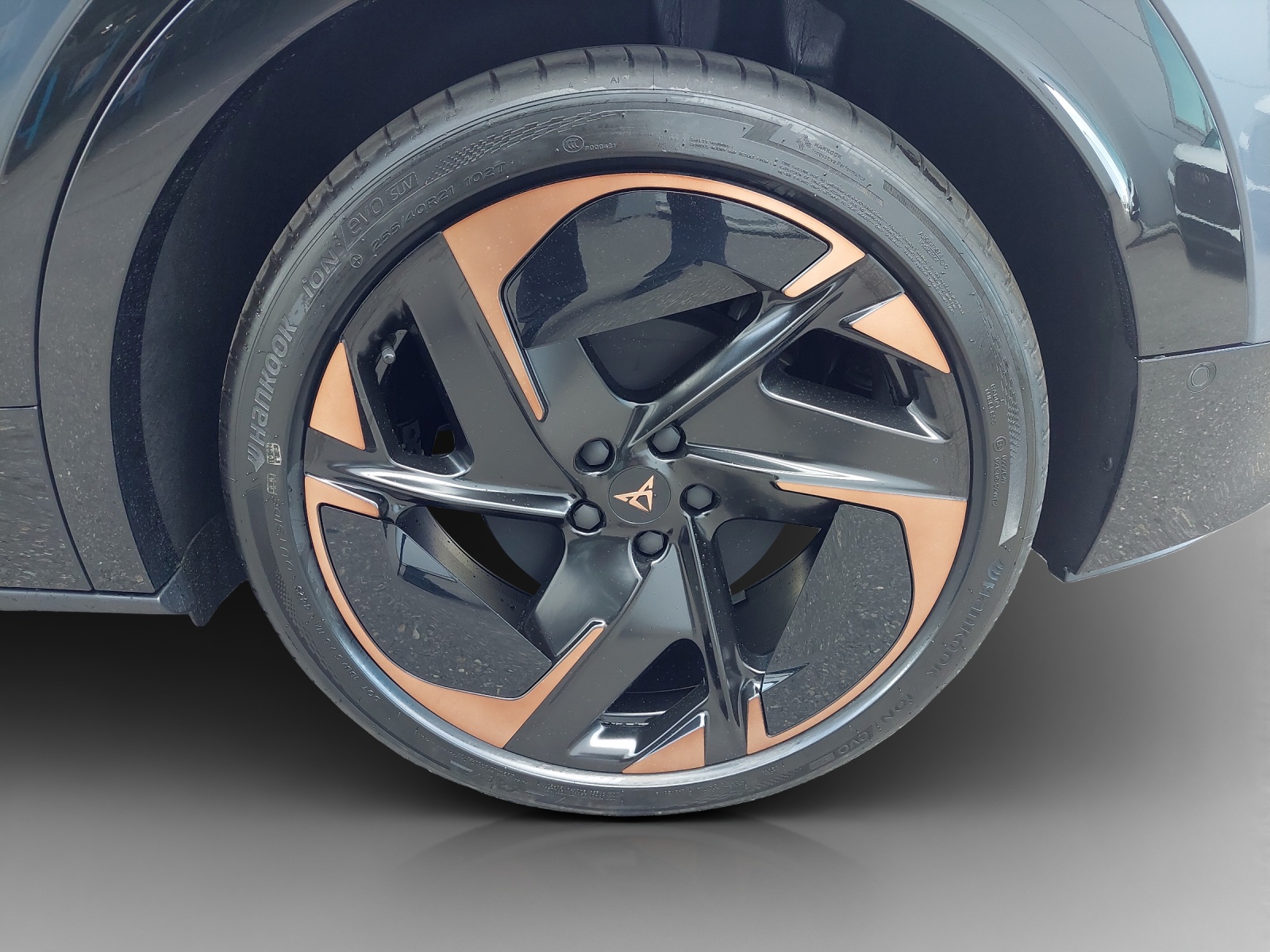 CUPRA Tavascan Type 9 77 kWh VZ Adrenaline-image-13