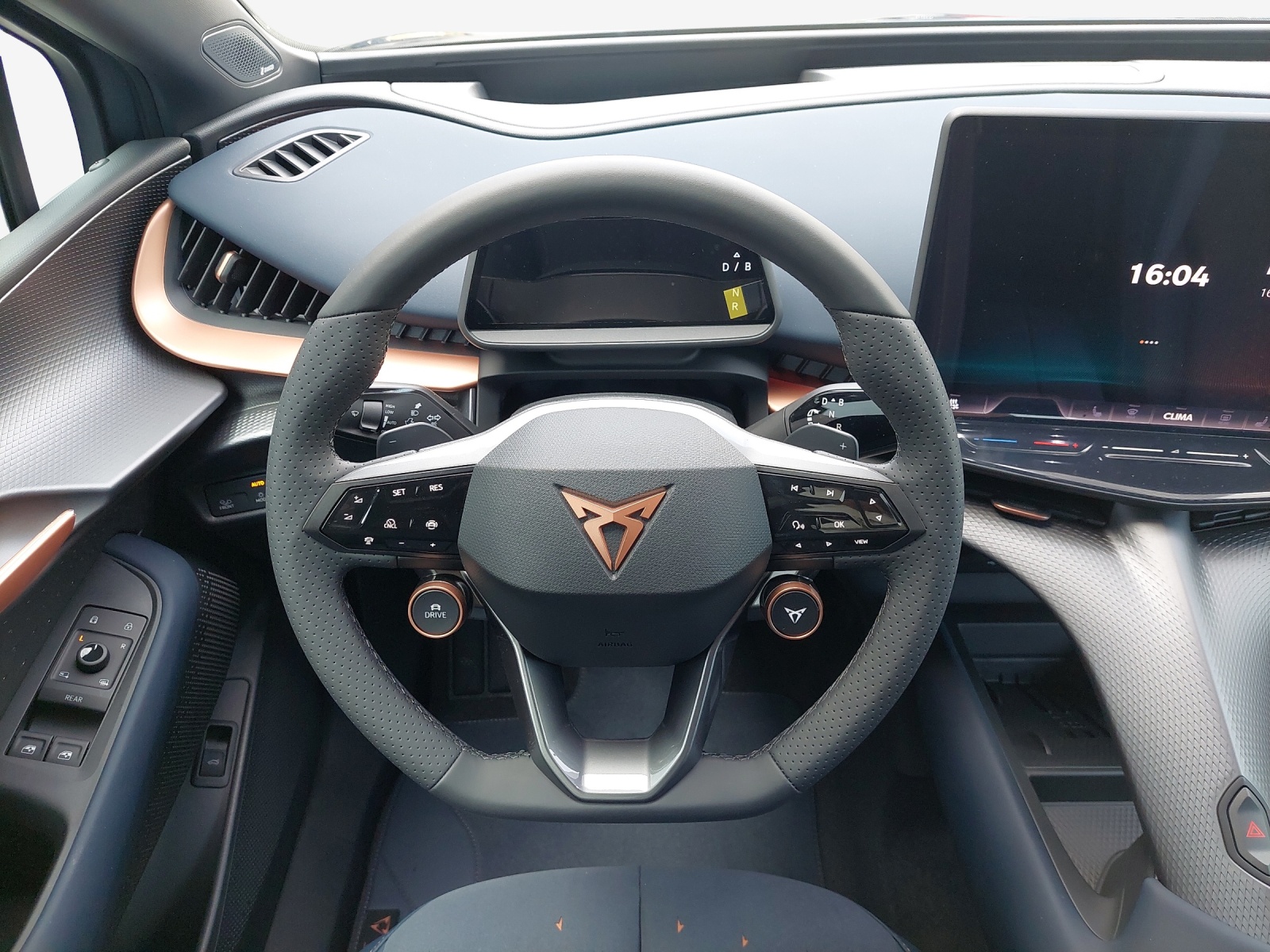 CUPRA Tavascan Type 9 77 kWh VZ Adrenaline-image-9