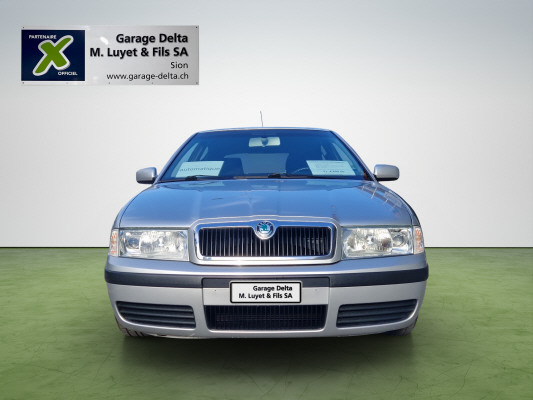 SKODA Octavia 2.0 Elegance-image-4
