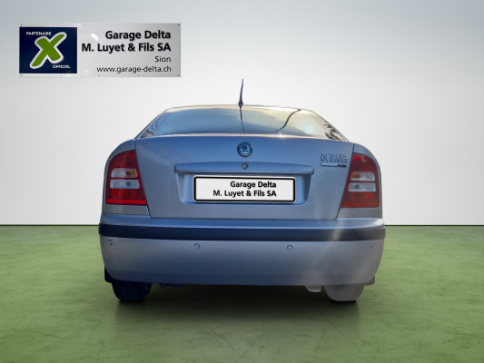 SKODA Octavia 2.0 Elegance-image-5