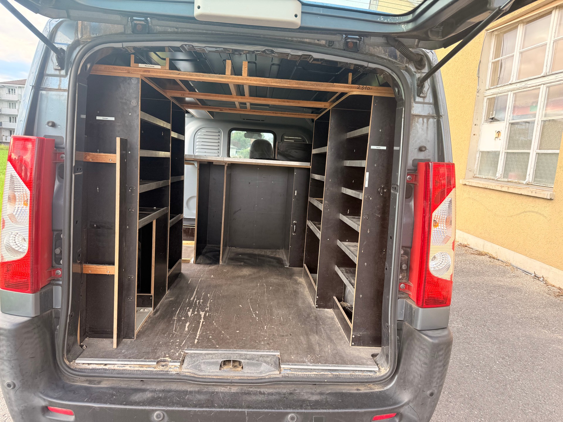 CITROEN Jumpy 2.0 HDi 12 L2H1-image-10
