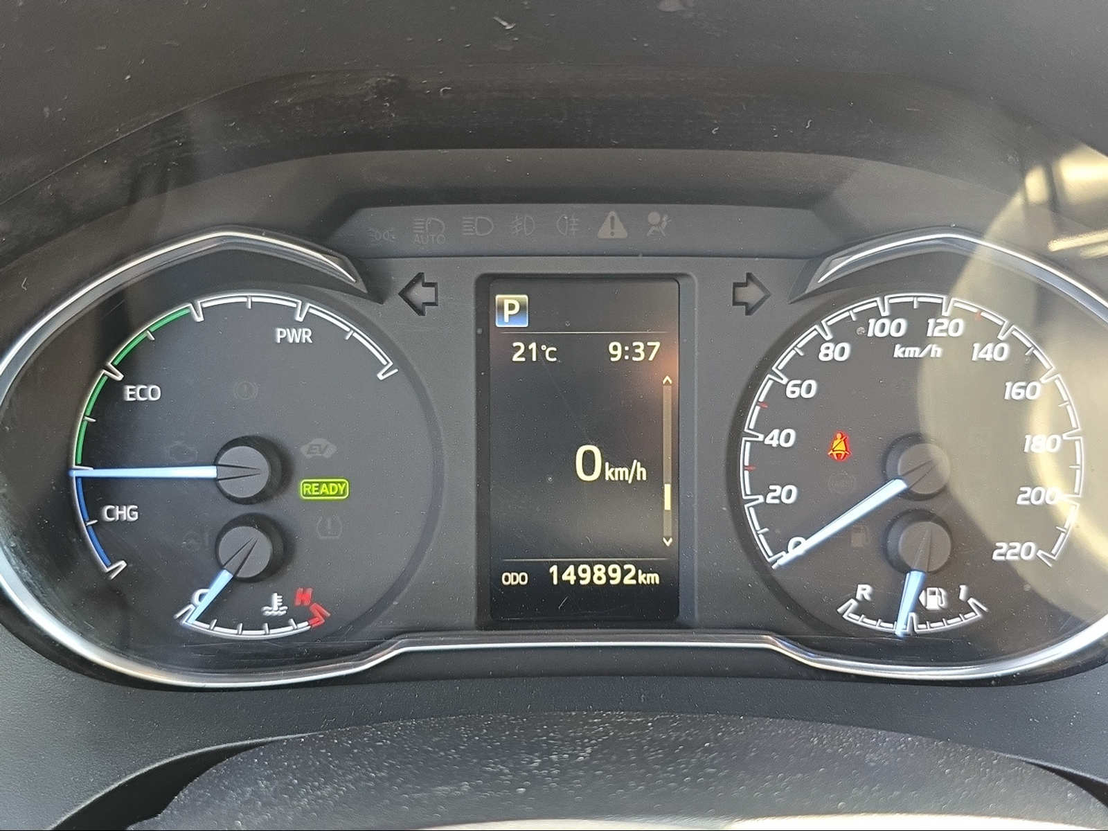 TOYOTA Yaris 1.5 VVT-i Hybrid Trend e-CVT-image-10