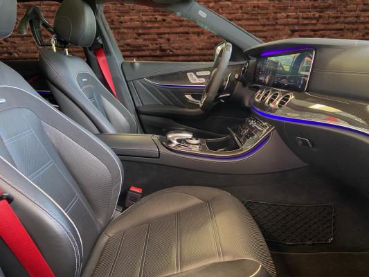 MERCEDES-BENZ E 63 AMG S 4 Matic-image-11