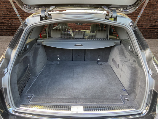 MERCEDES-BENZ E 63 AMG S 4 Matic-image-6