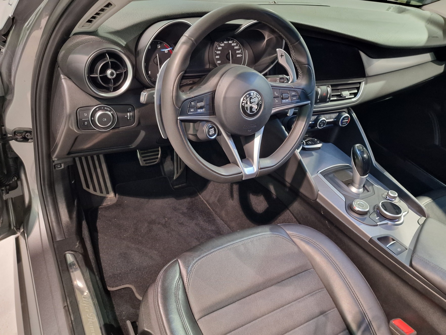 ALFA ROMEO Giulia 2.0 Super Automatic-image-7