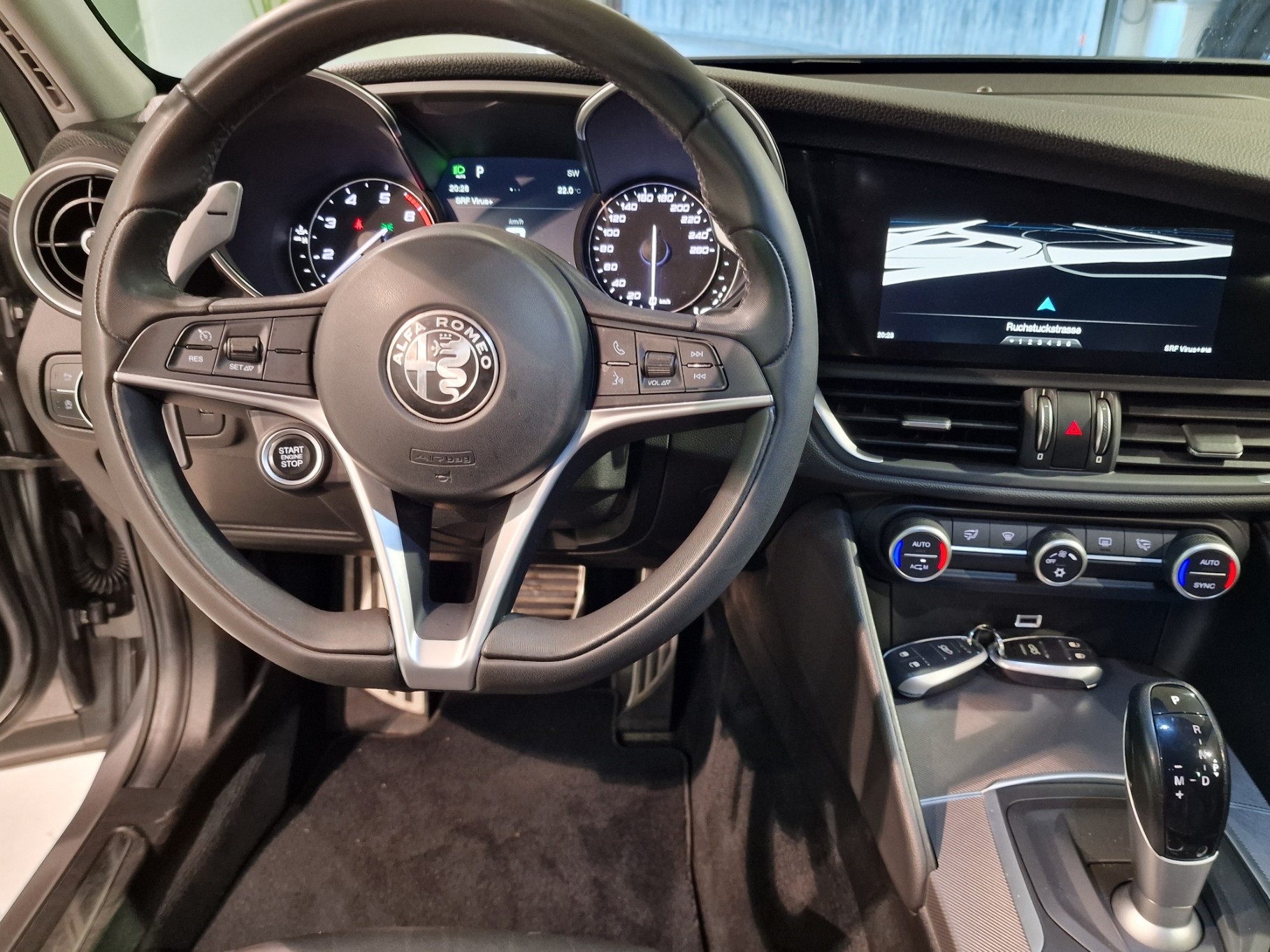 ALFA ROMEO Giulia 2.0 Super Automatic-image-9