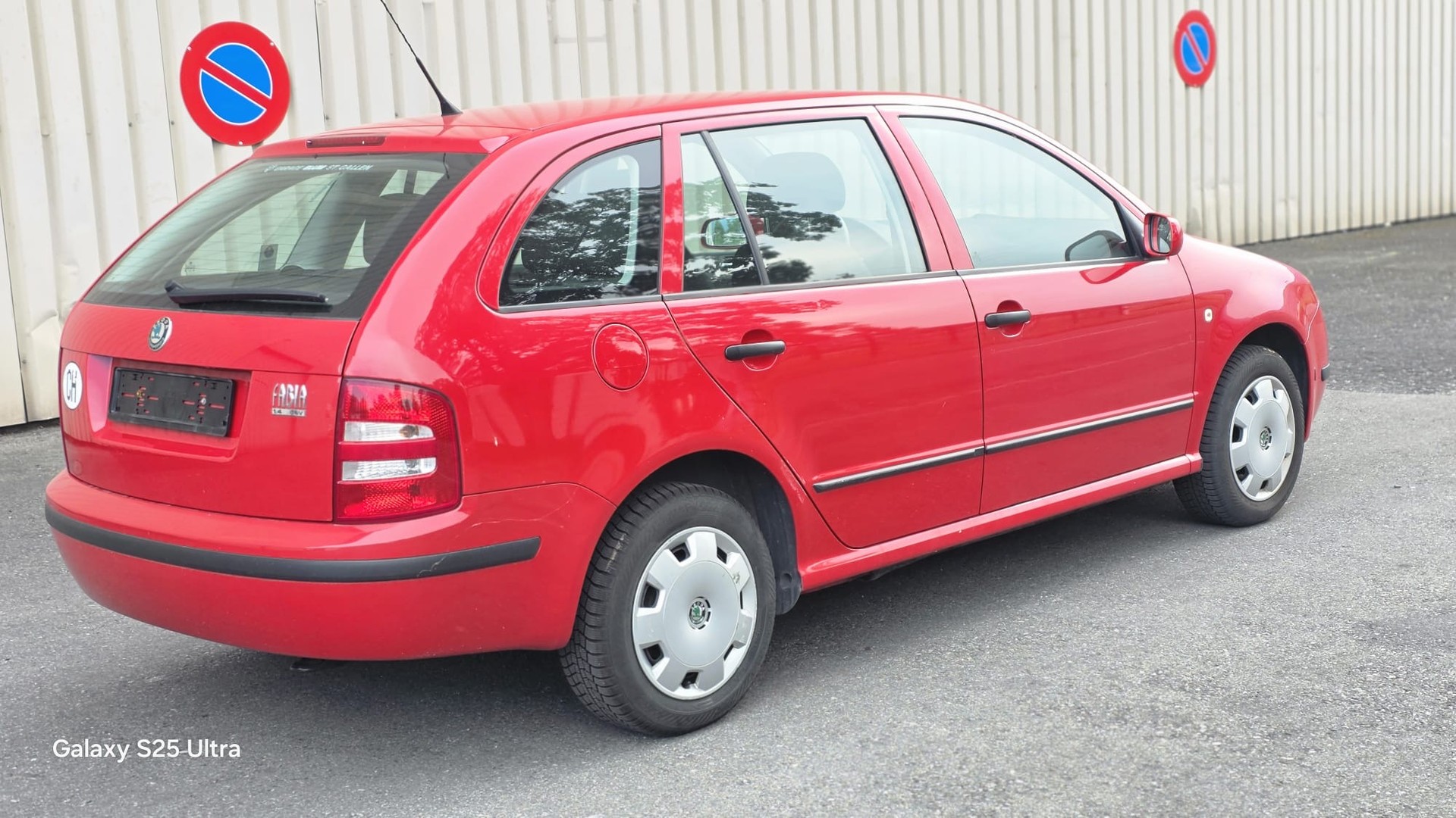 SKODA Fabia 1.4 16V Elegance-image-5