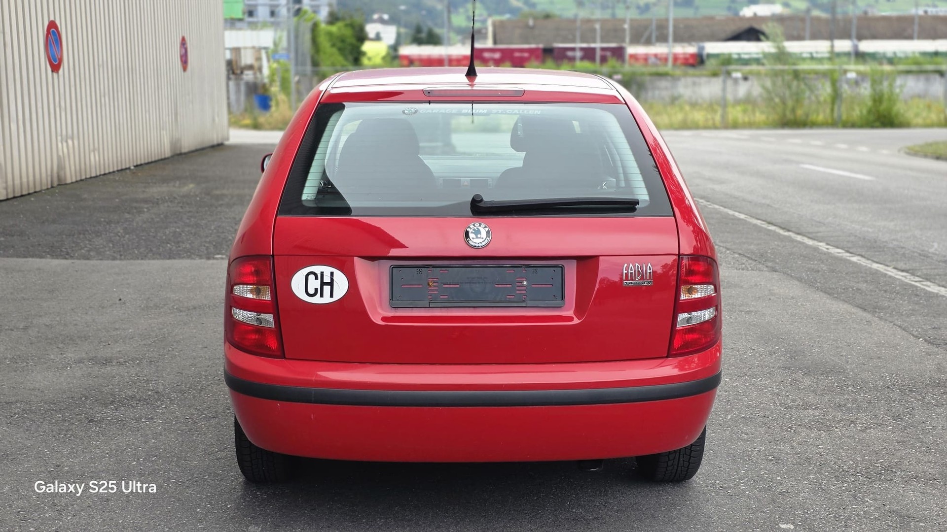 SKODA Fabia 1.4 16V Elegance-image-4