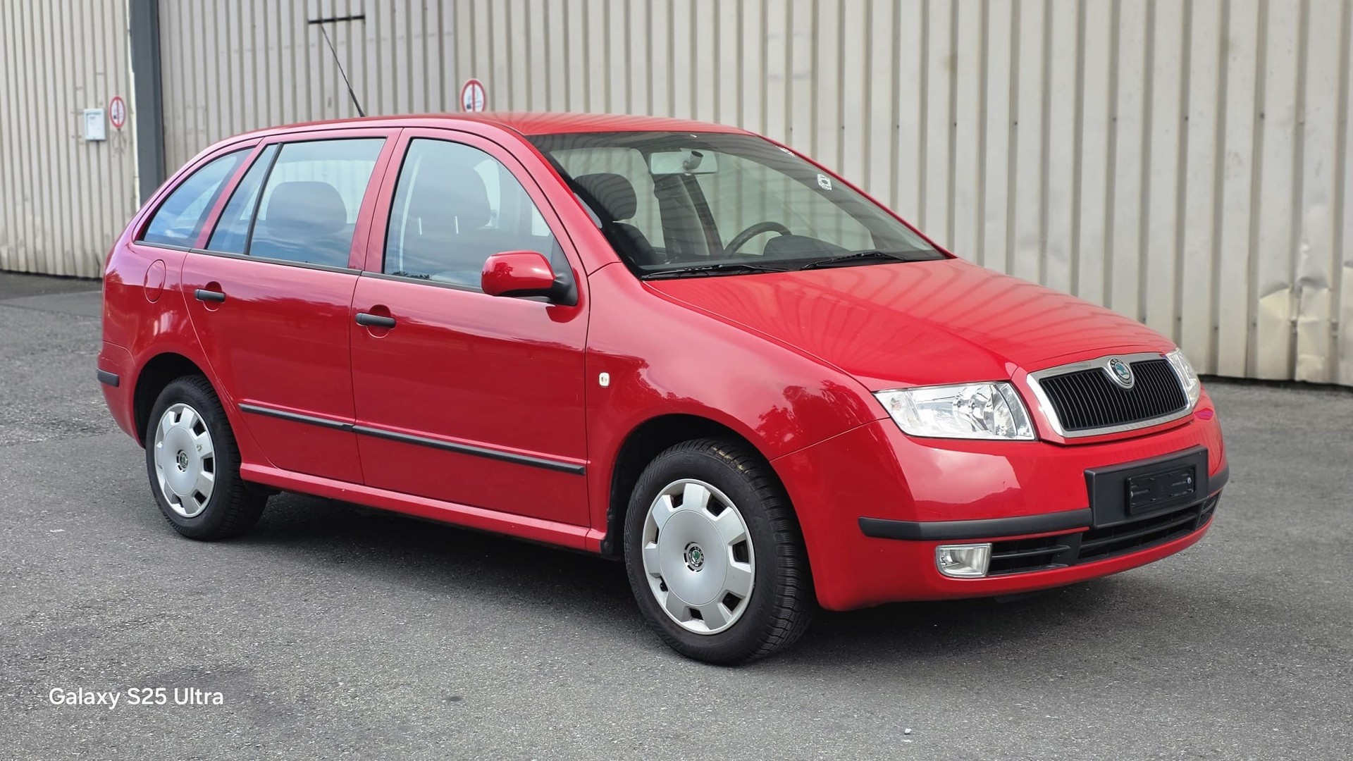 SKODA Fabia 1.4 16V Elegance-image-1