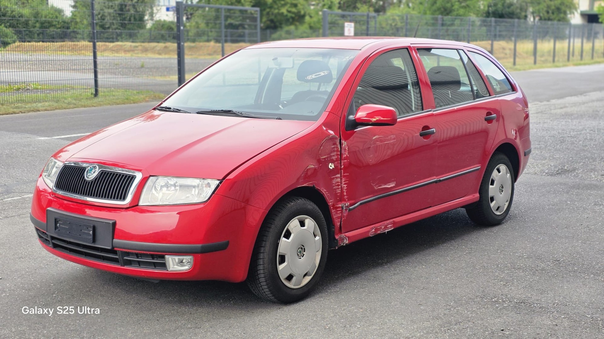SKODA Fabia 1.4 16V Elegance-image-2