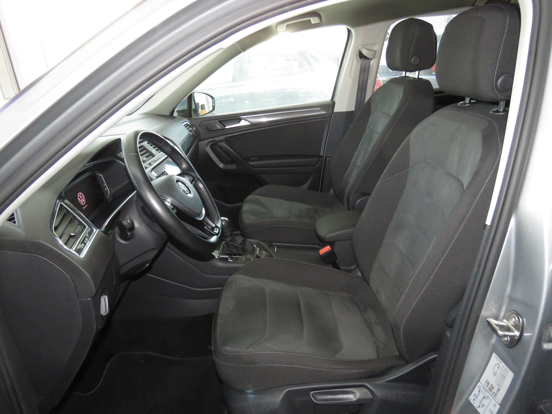 VW Tiguan Allspace 2.0TSI Highline 4Motion DSG-image-7