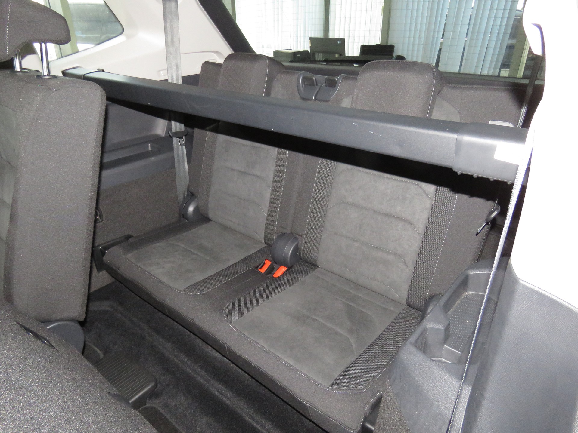VW Tiguan Allspace 2.0TSI Highline 4Motion DSG-image-9