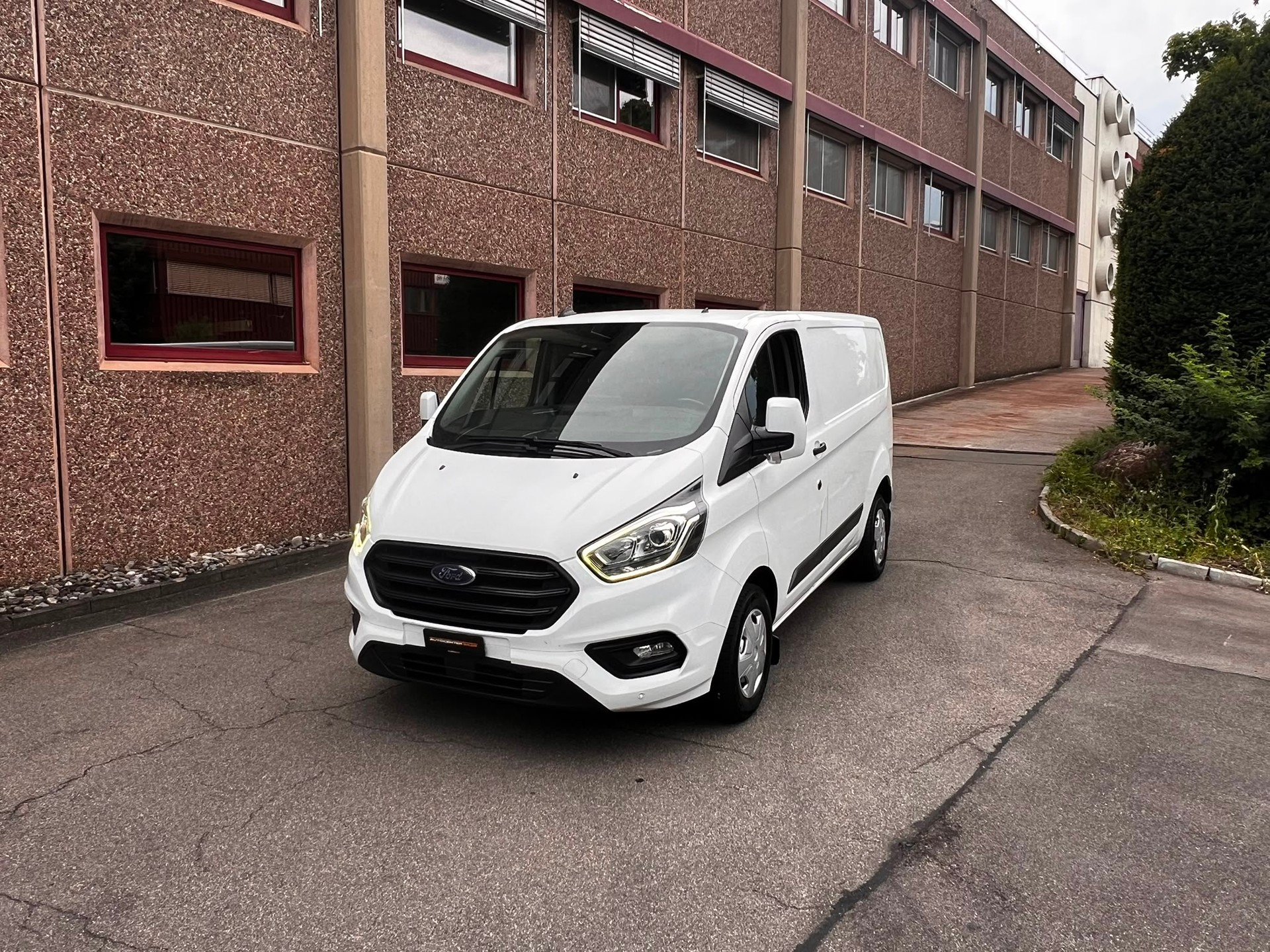 FORD Transit Custom Van 280 L1H1Trend-image-0