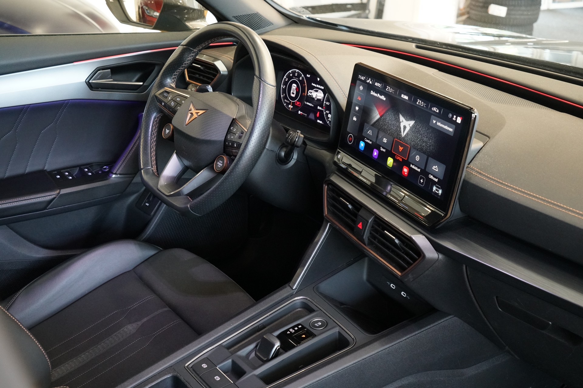 CUPRA Formentor 2.0TSI VZ 4Drive DSG 5-Jahre Garantie-image-19