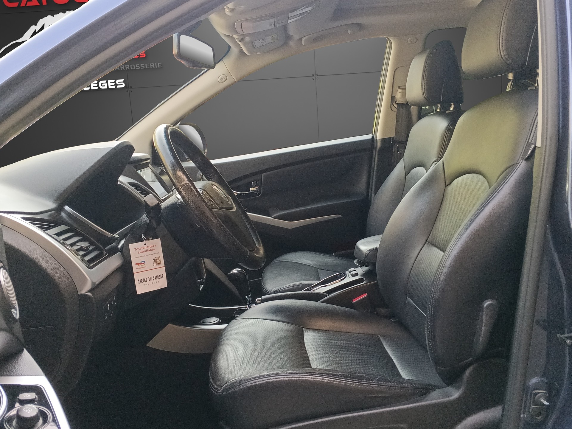 KGM-SsangYong Korando 2.0 e-XDI Sapphire 4WD Automatic-image-7