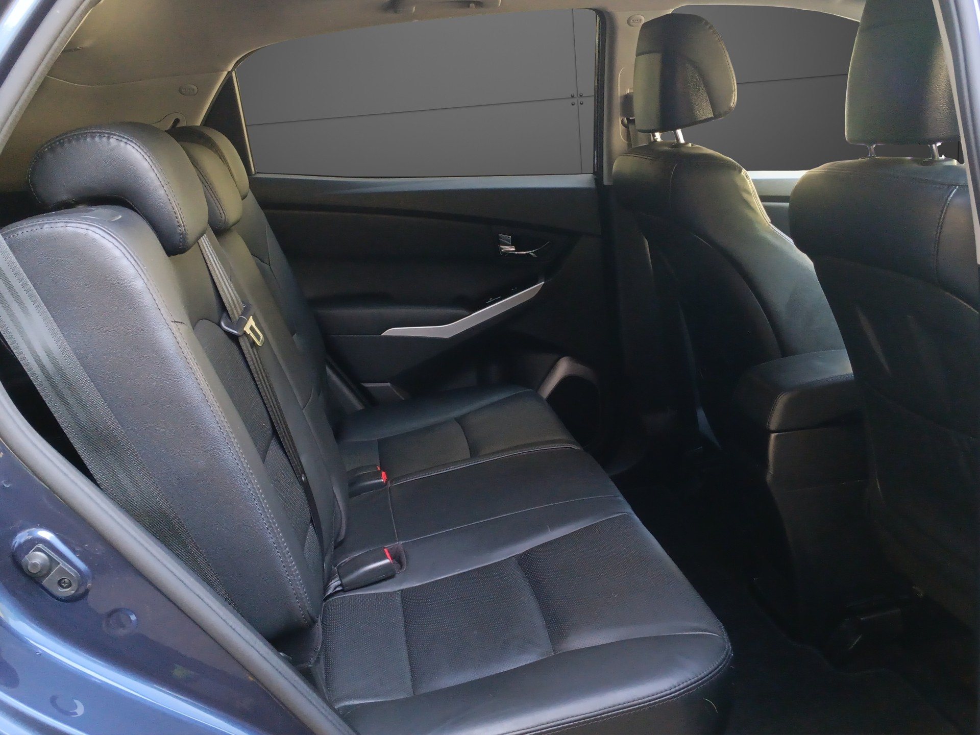 KGM-SsangYong Korando 2.0 e-XDI Sapphire 4WD Automatic-image-15