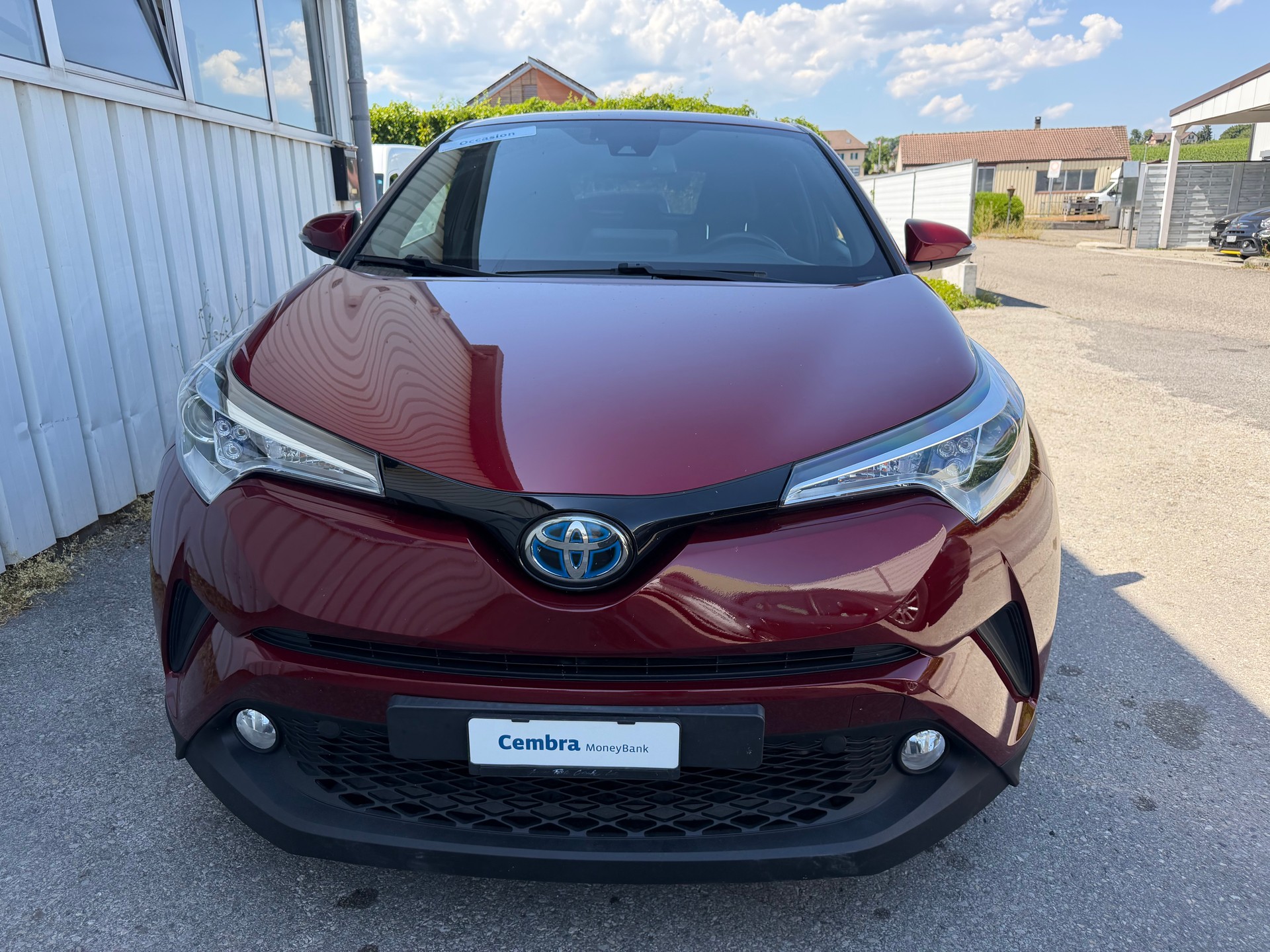 TOYOTA C-HR 1.8 HSD Comfort CVT-image-1