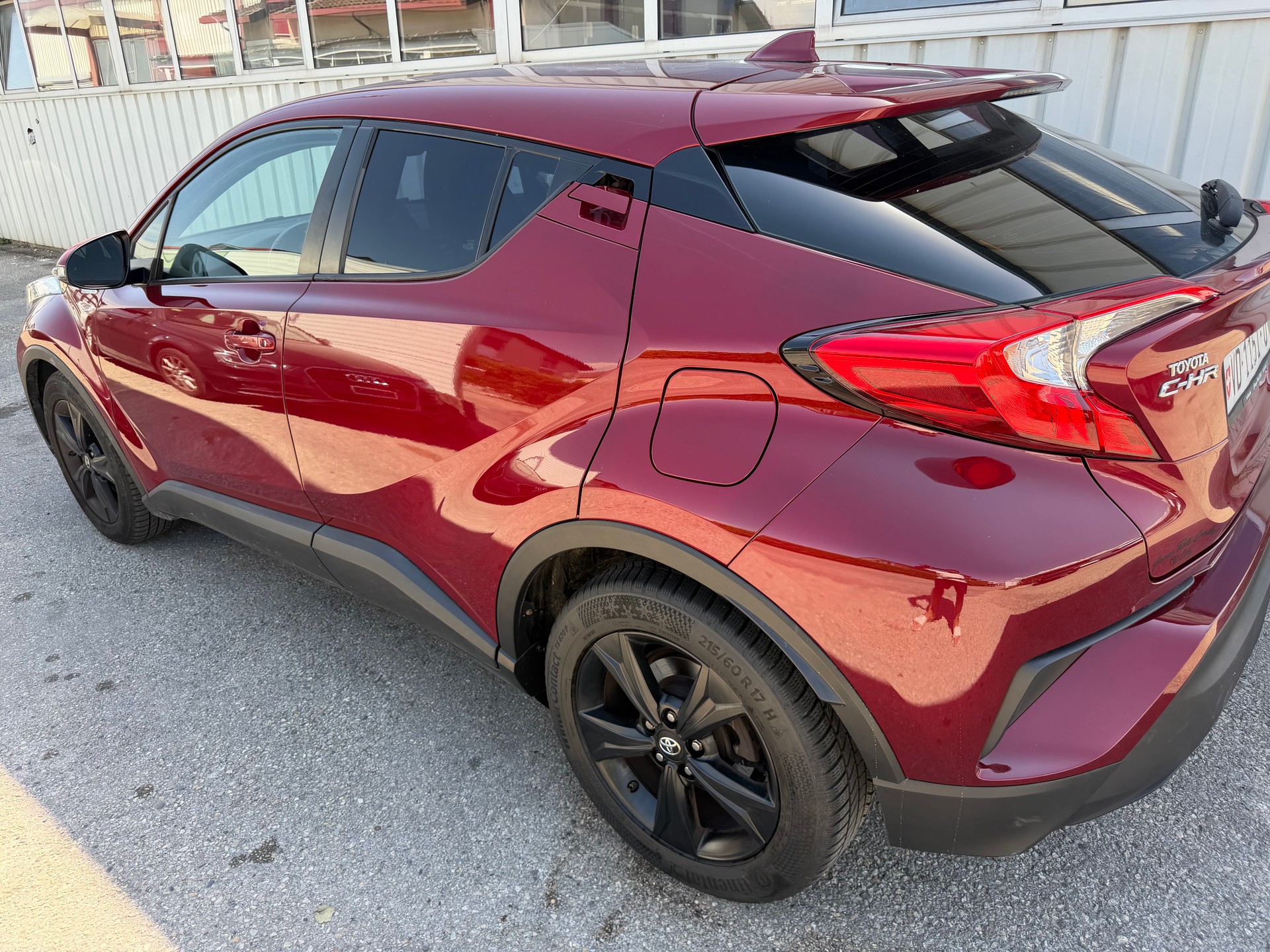 TOYOTA C-HR 1.8 HSD Comfort CVT-image-4