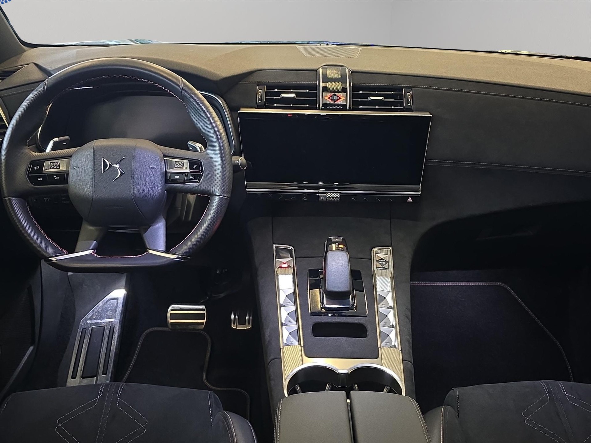 DS AUTOMOBILES 7 1.6 E-Tense Ligne Noire 4x4-image-11