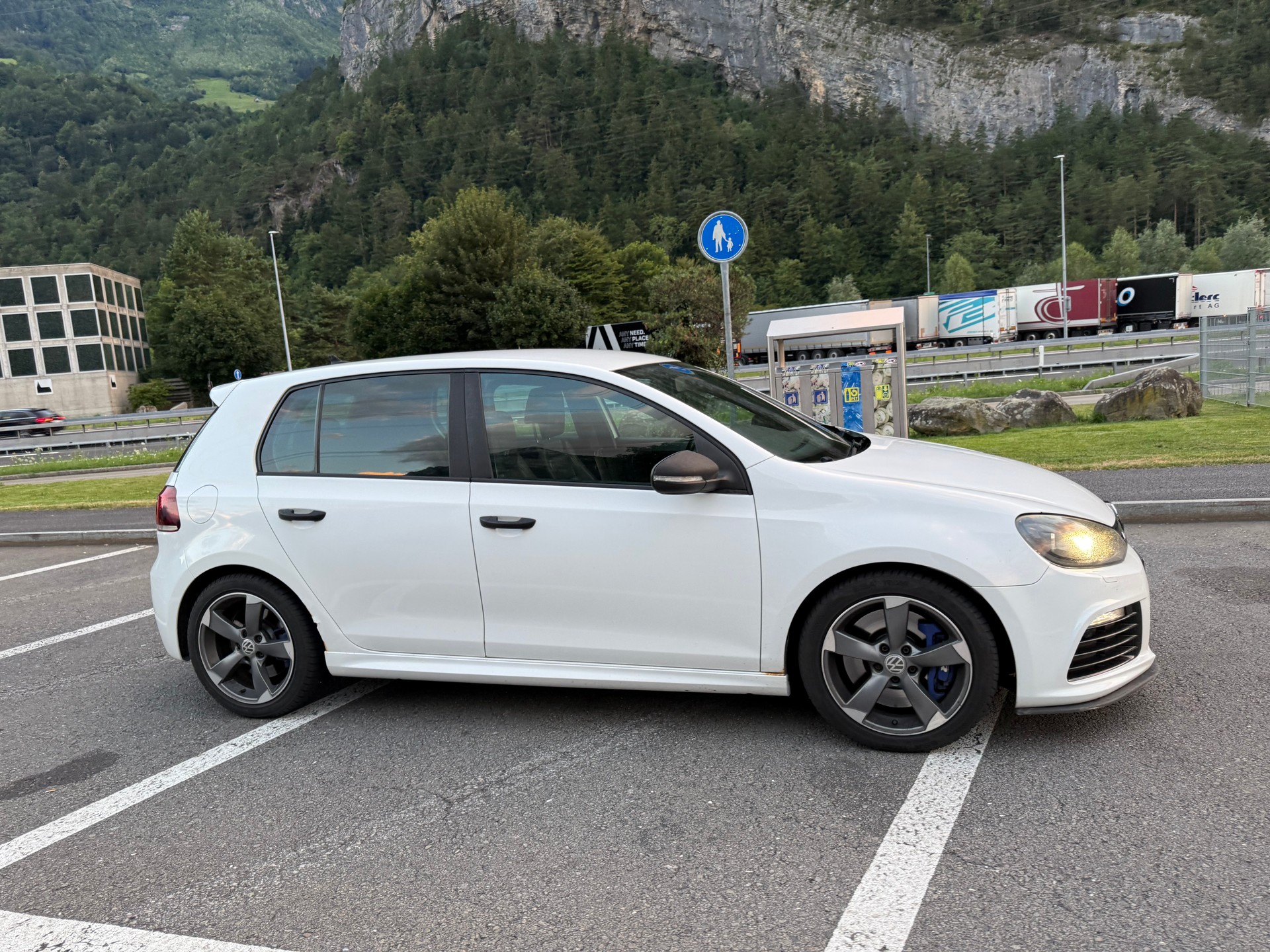 VW Golf 2.0 R ABT ORIGINAL 🚀-image-9