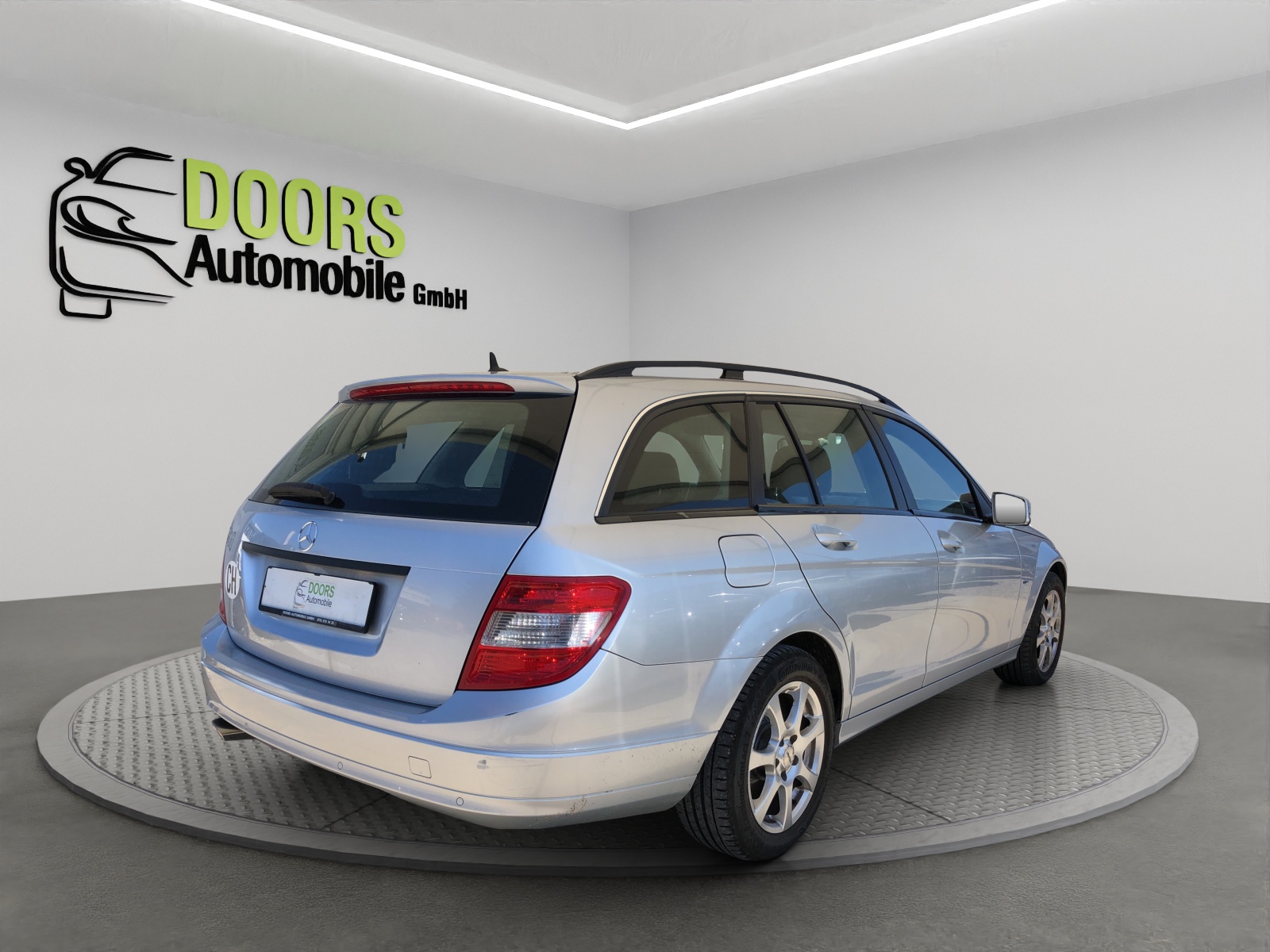 MERCEDES-BENZ C 220 CDI BlueEfficiency Automatic-image-3