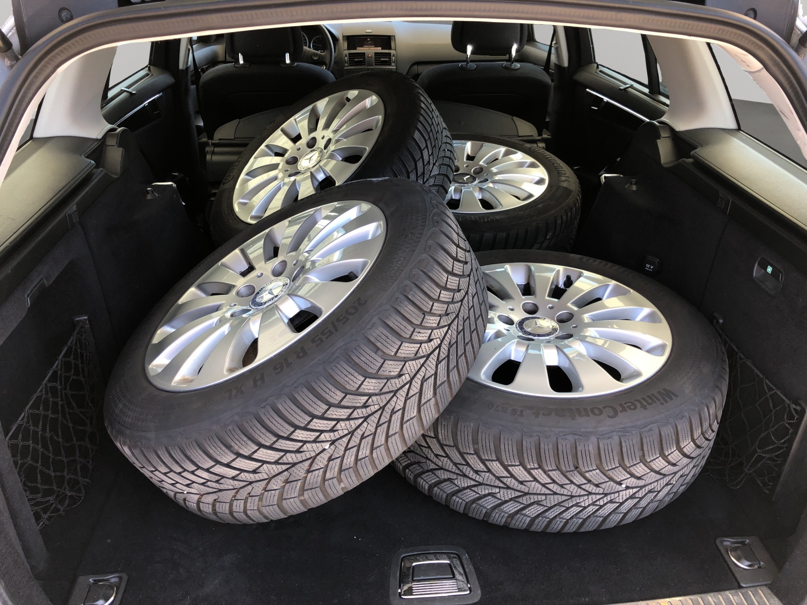 MERCEDES-BENZ C 220 CDI BlueEfficiency Automatic-image-14