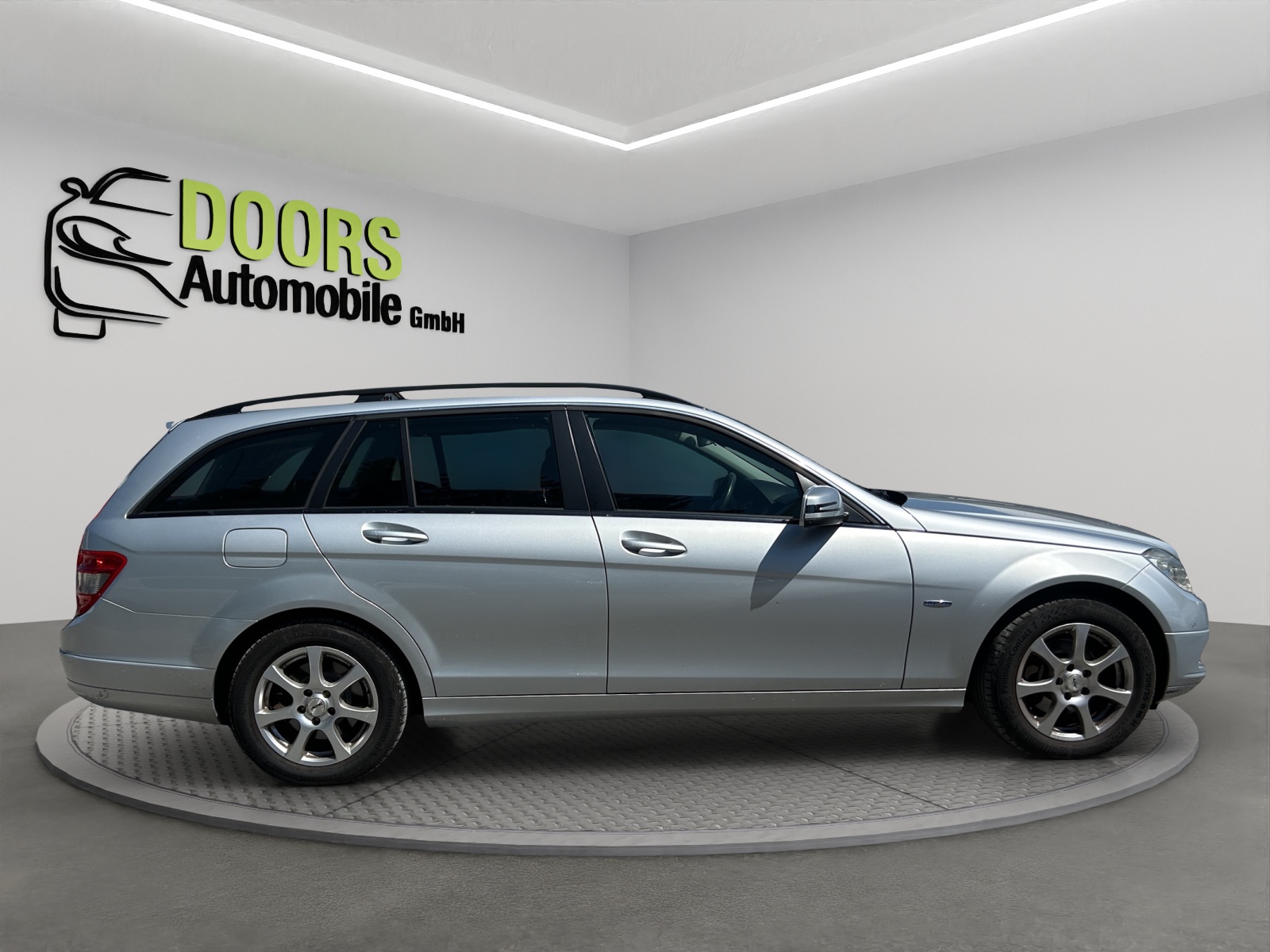 MERCEDES-BENZ C 220 CDI BlueEfficiency Automatic-image-7