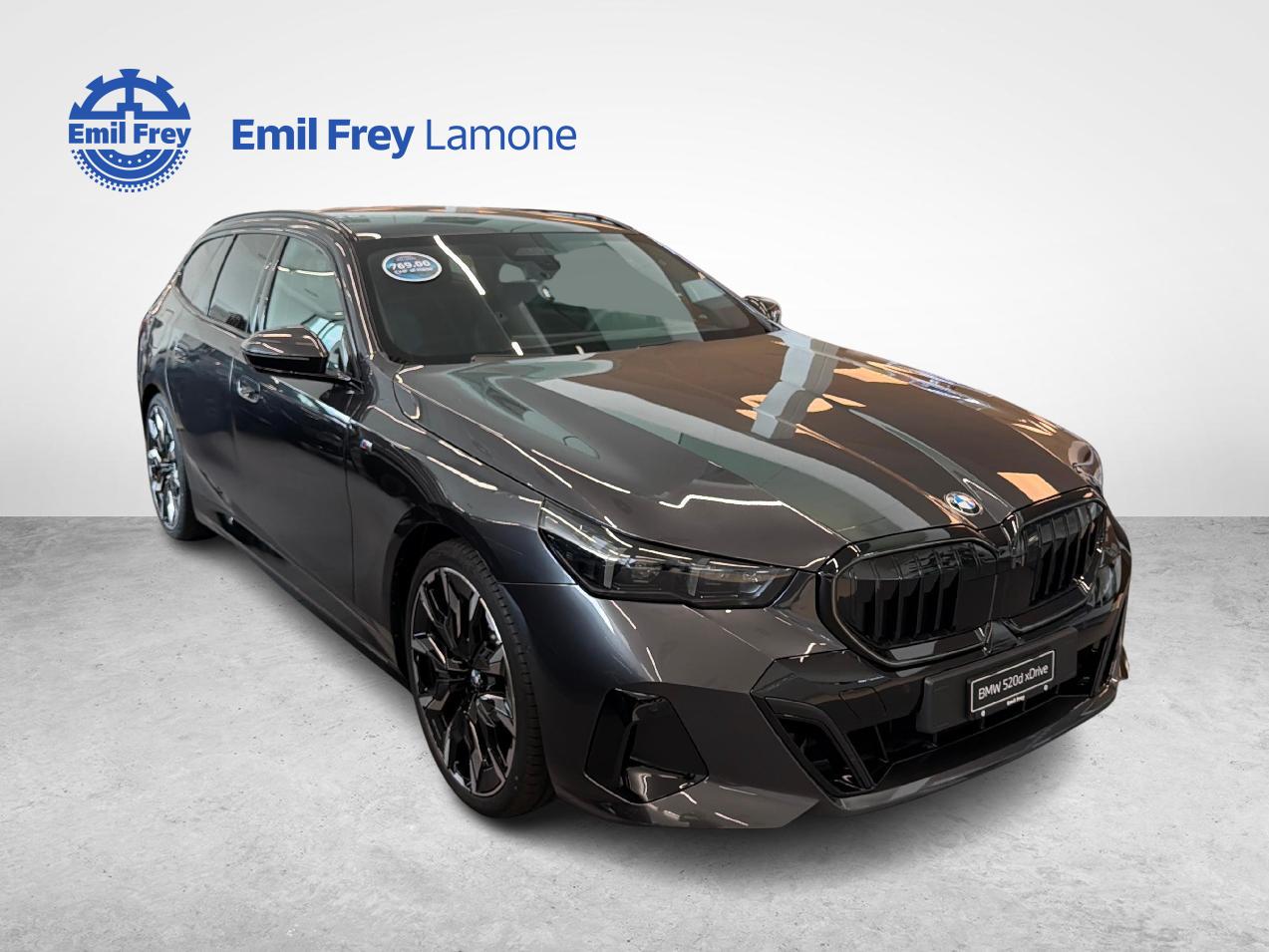 BMW 520d xDrive Touring-image-6