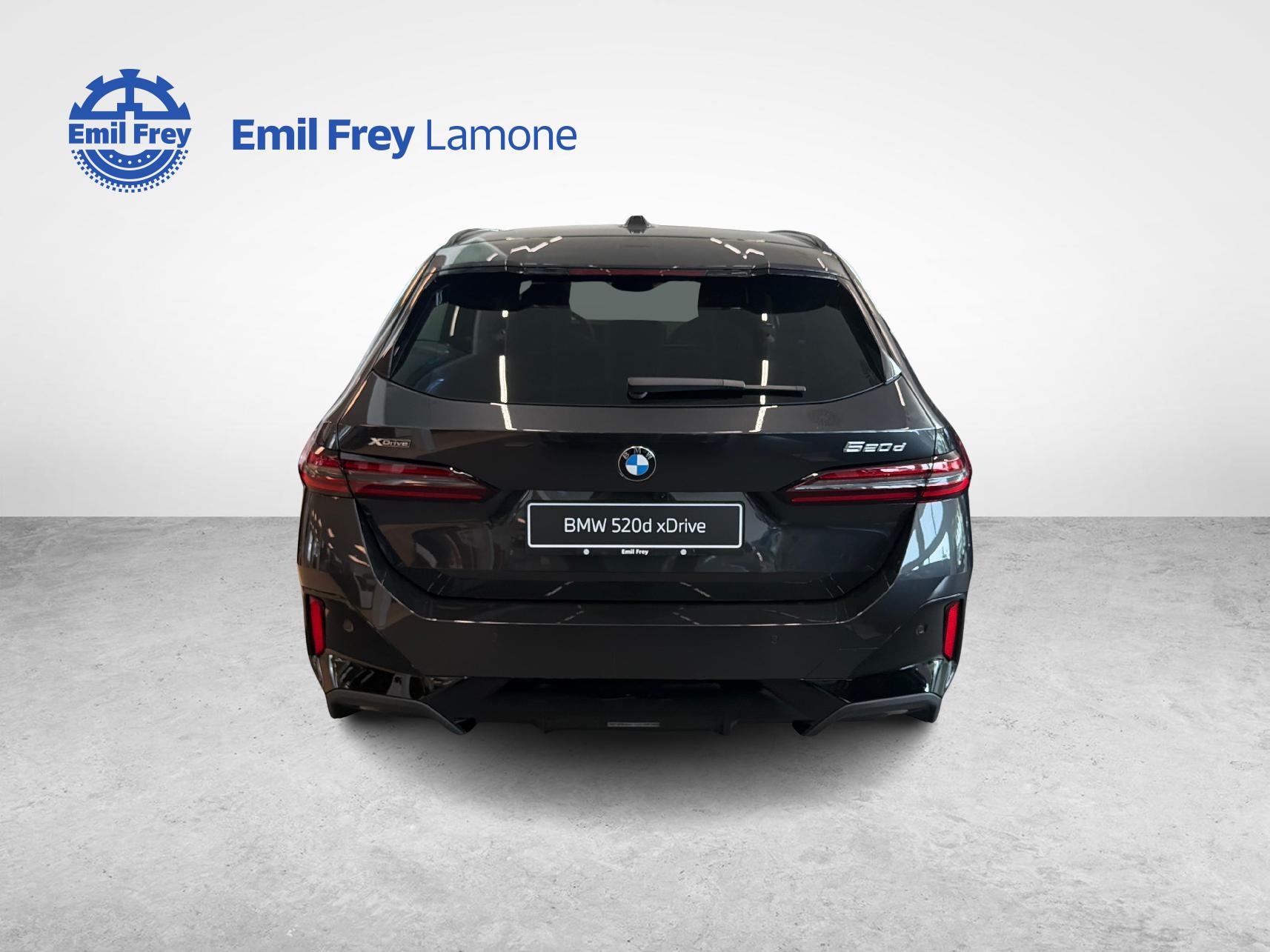 BMW 520d xDrive Touring-image-3