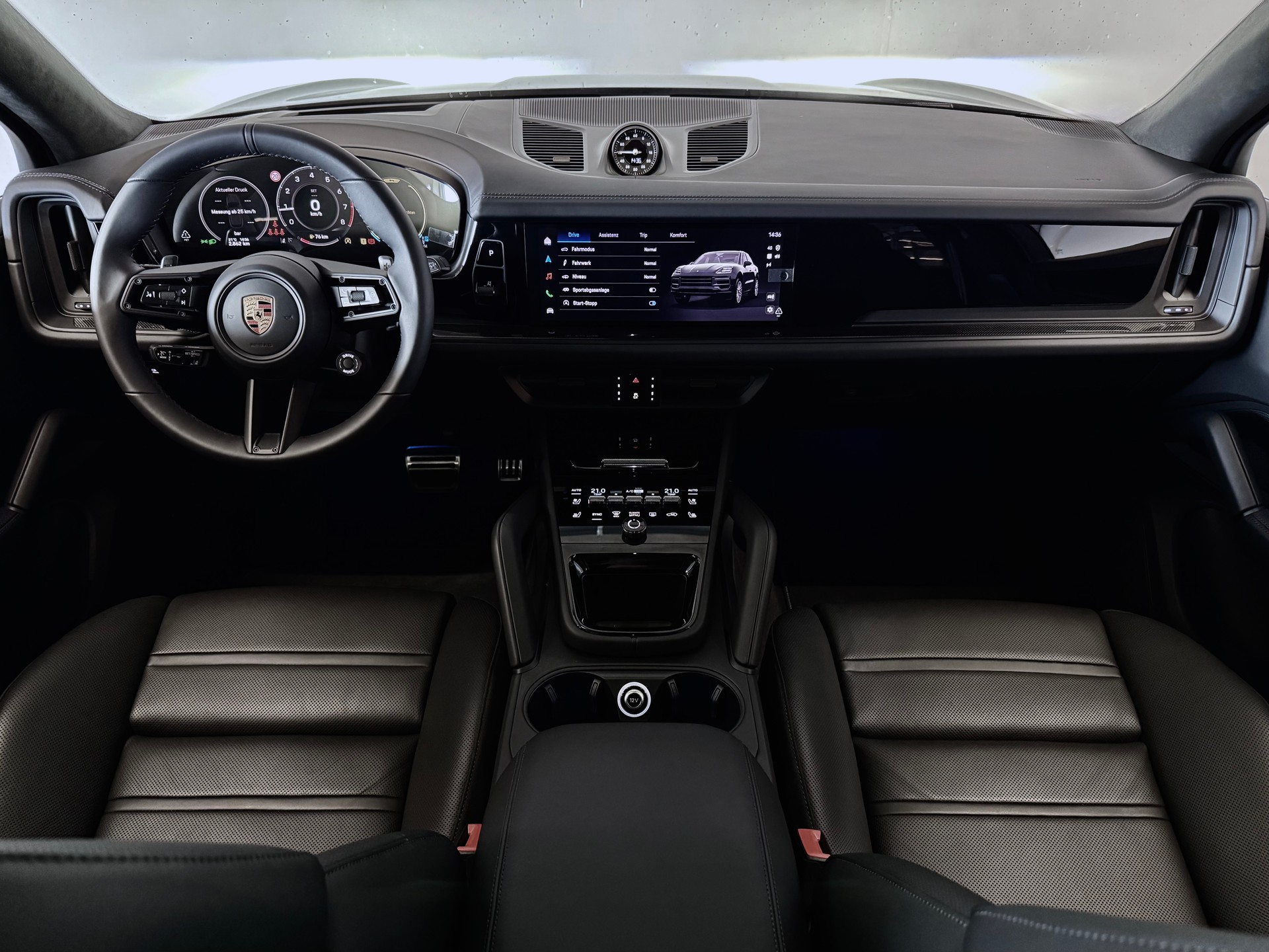 PORSCHE CAYENNE GTS | CARBON INTERIEUR | STANDHEIZUNG | HINTERACHSLENKUNG | PANO-DACH | AHK-image-7