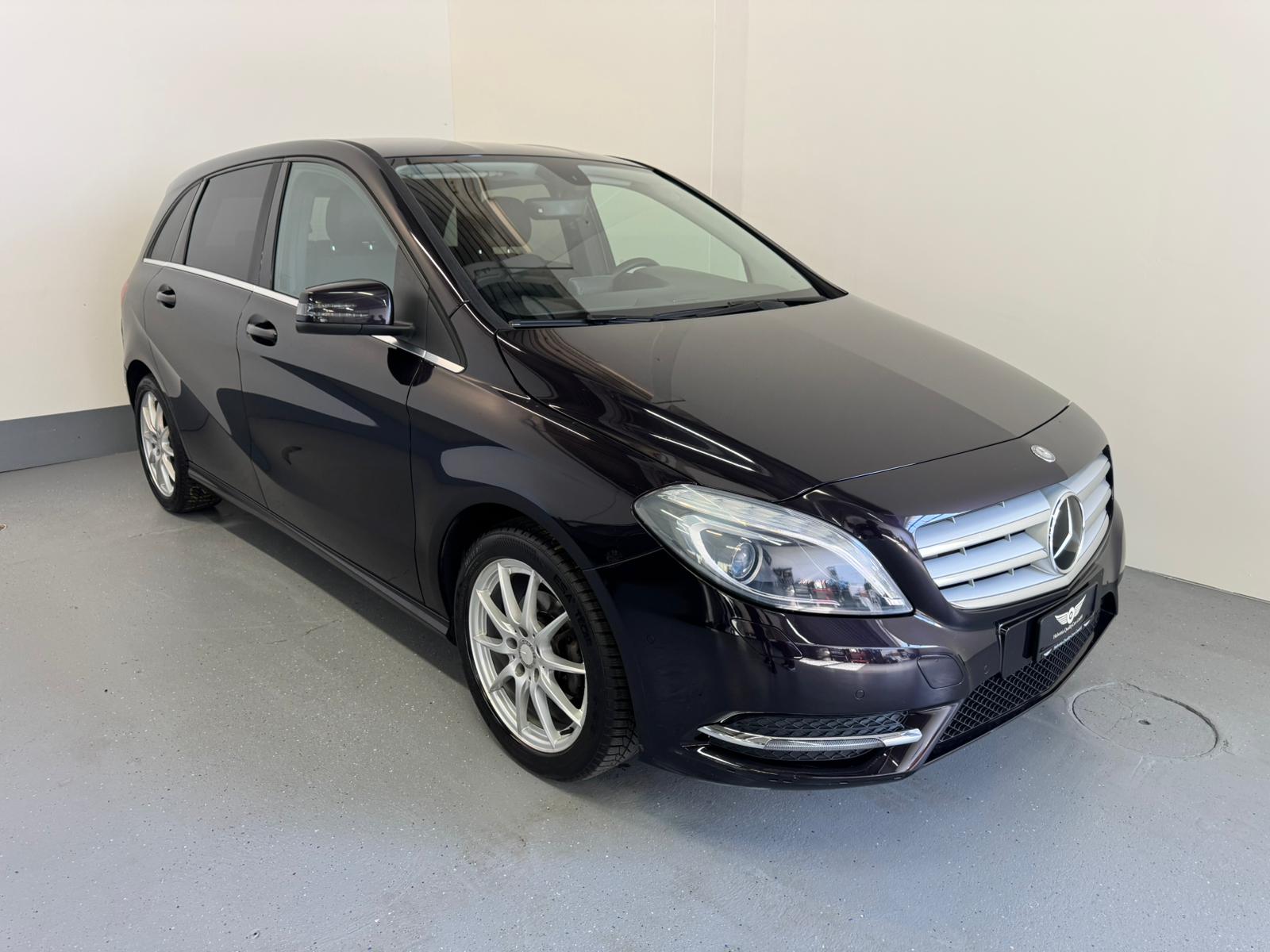 MERCEDES-BENZ B 180 7G-DCT-image-1