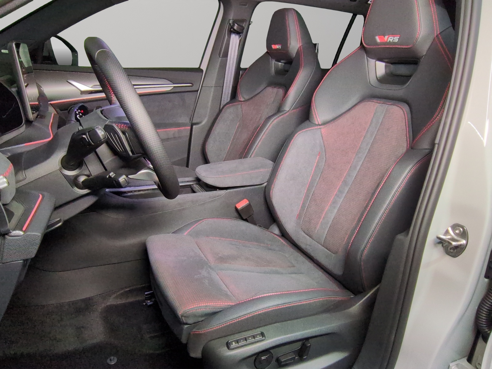 SKODA Kodiaq 2.0 TSI RS 4x4-image-5