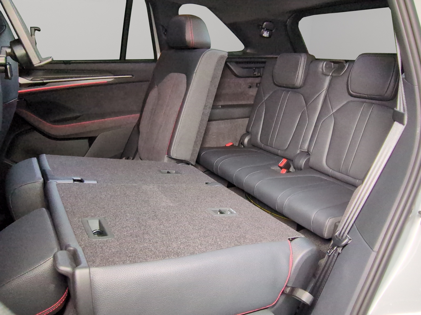SKODA Kodiaq 2.0 TSI RS 4x4-image-8