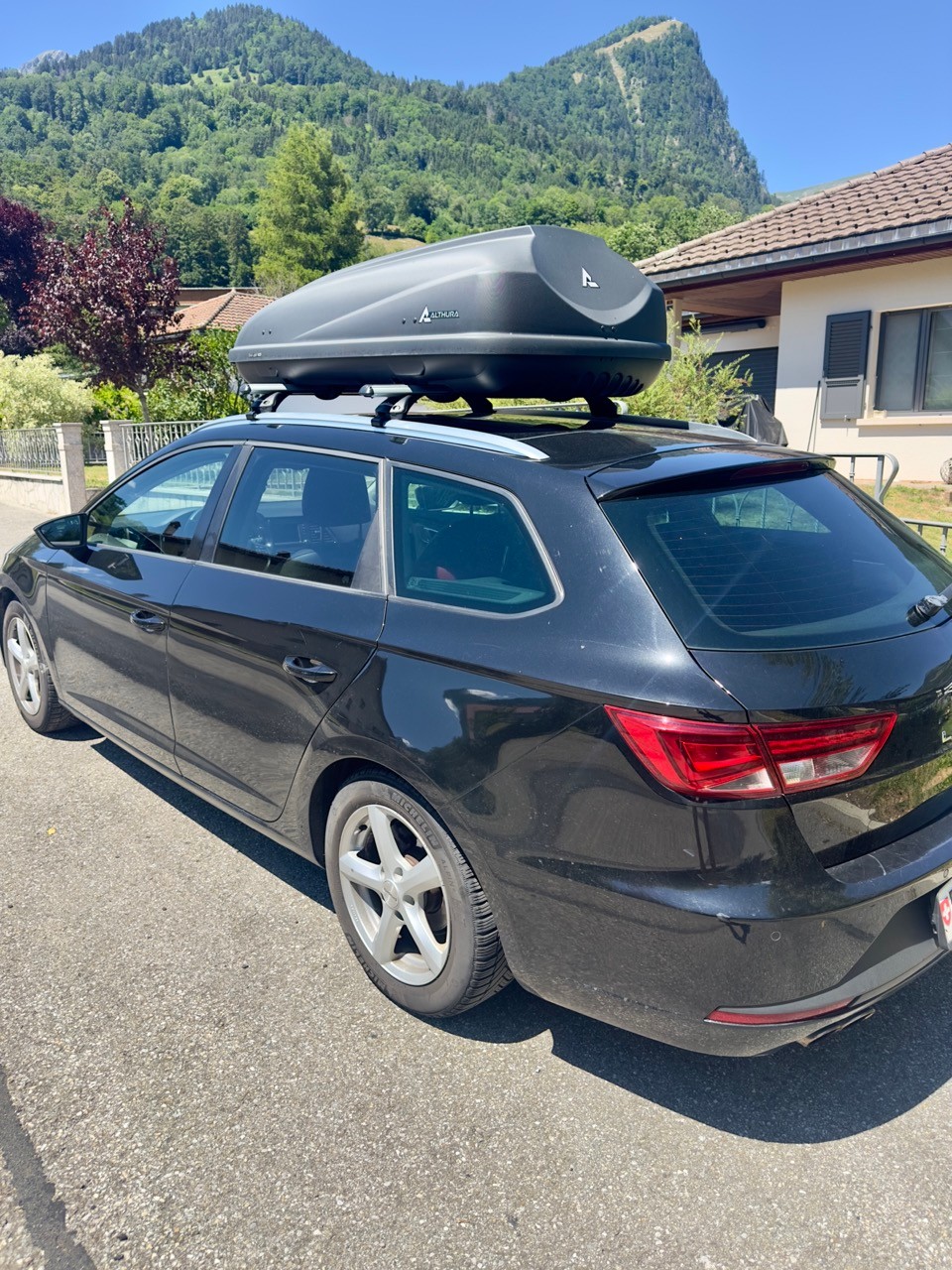 SEAT 1,4 TSI ST-image-0