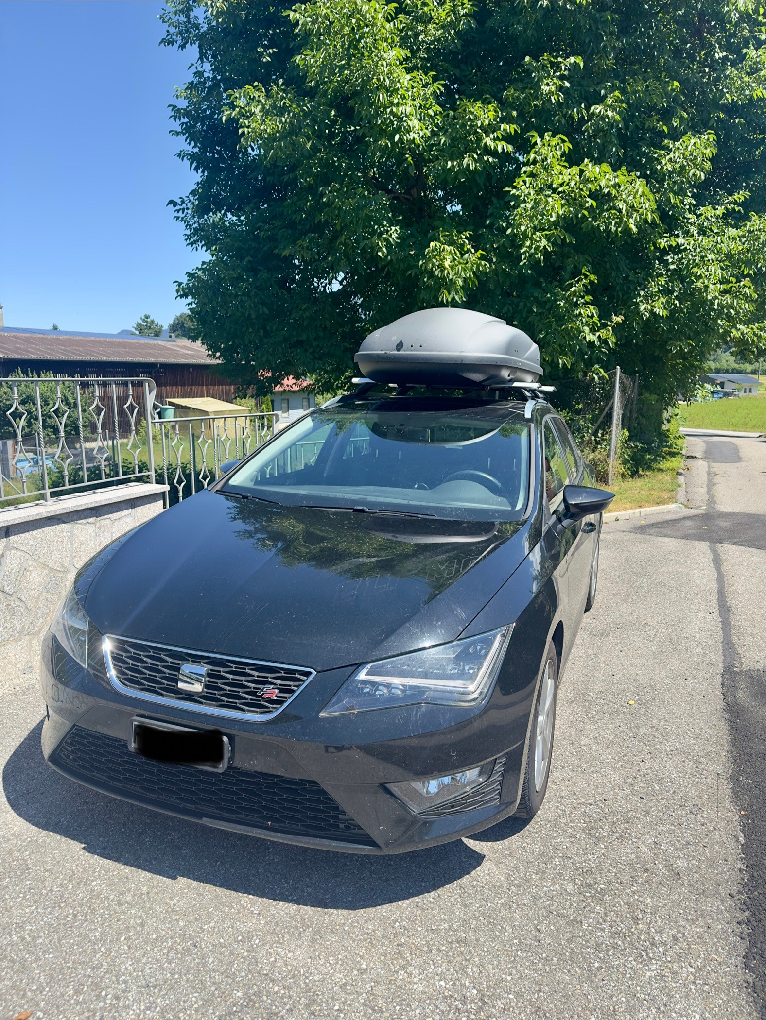 SEAT 1,4 TSI ST-image-1