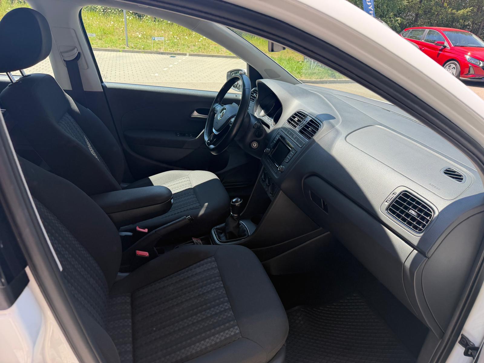 VW Polo 1.0 BMT Trendline-image-10