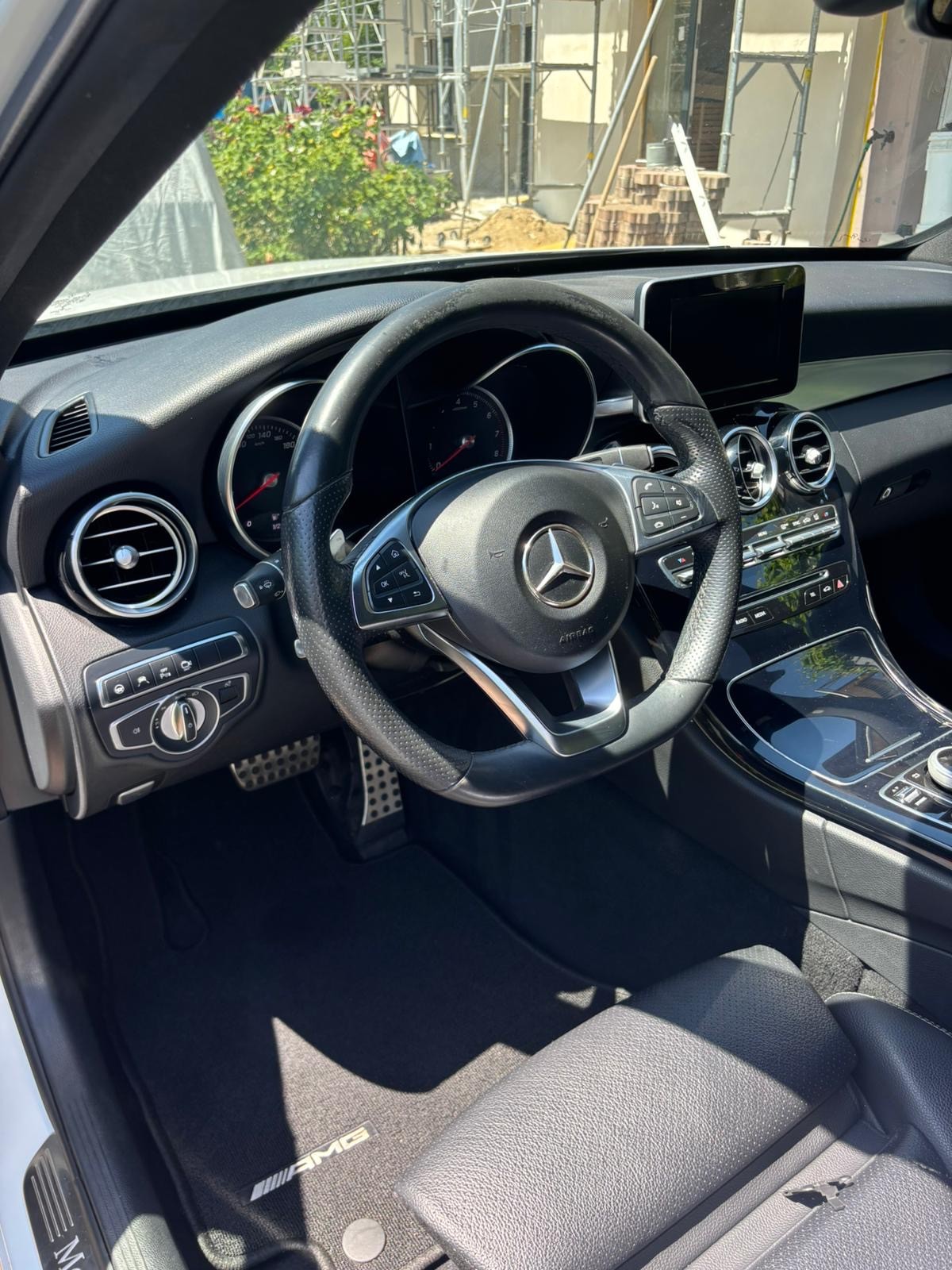MERCEDES-BENZ C 200 AMG Line 4matic-image-2