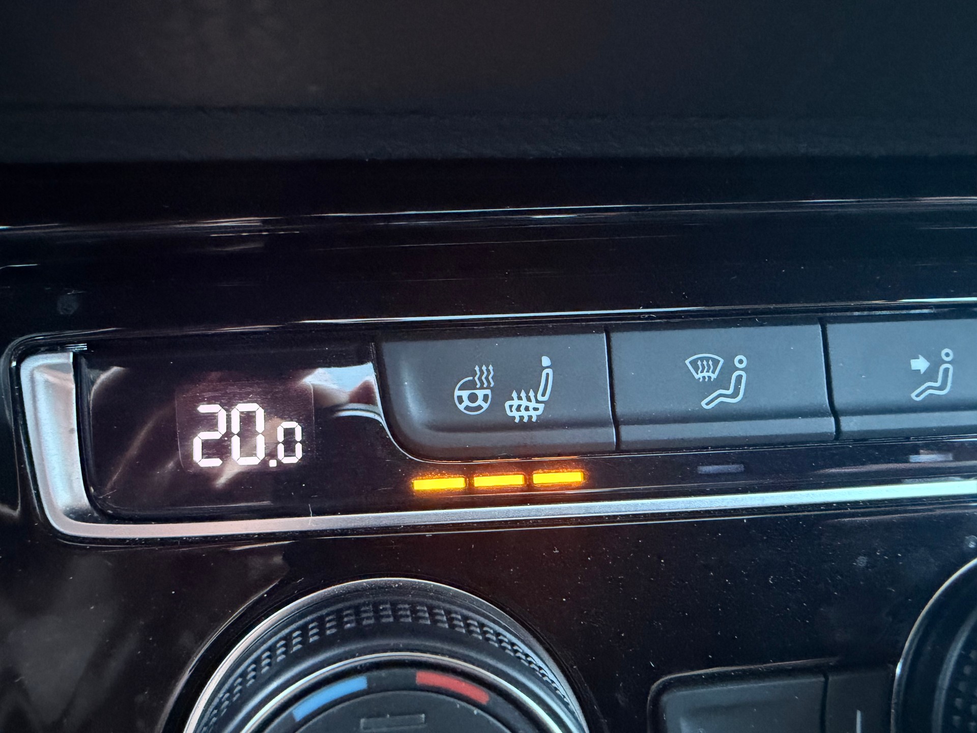 VW Touran 1.4 TSI BlueMotion Technology Highline DSG-image-12