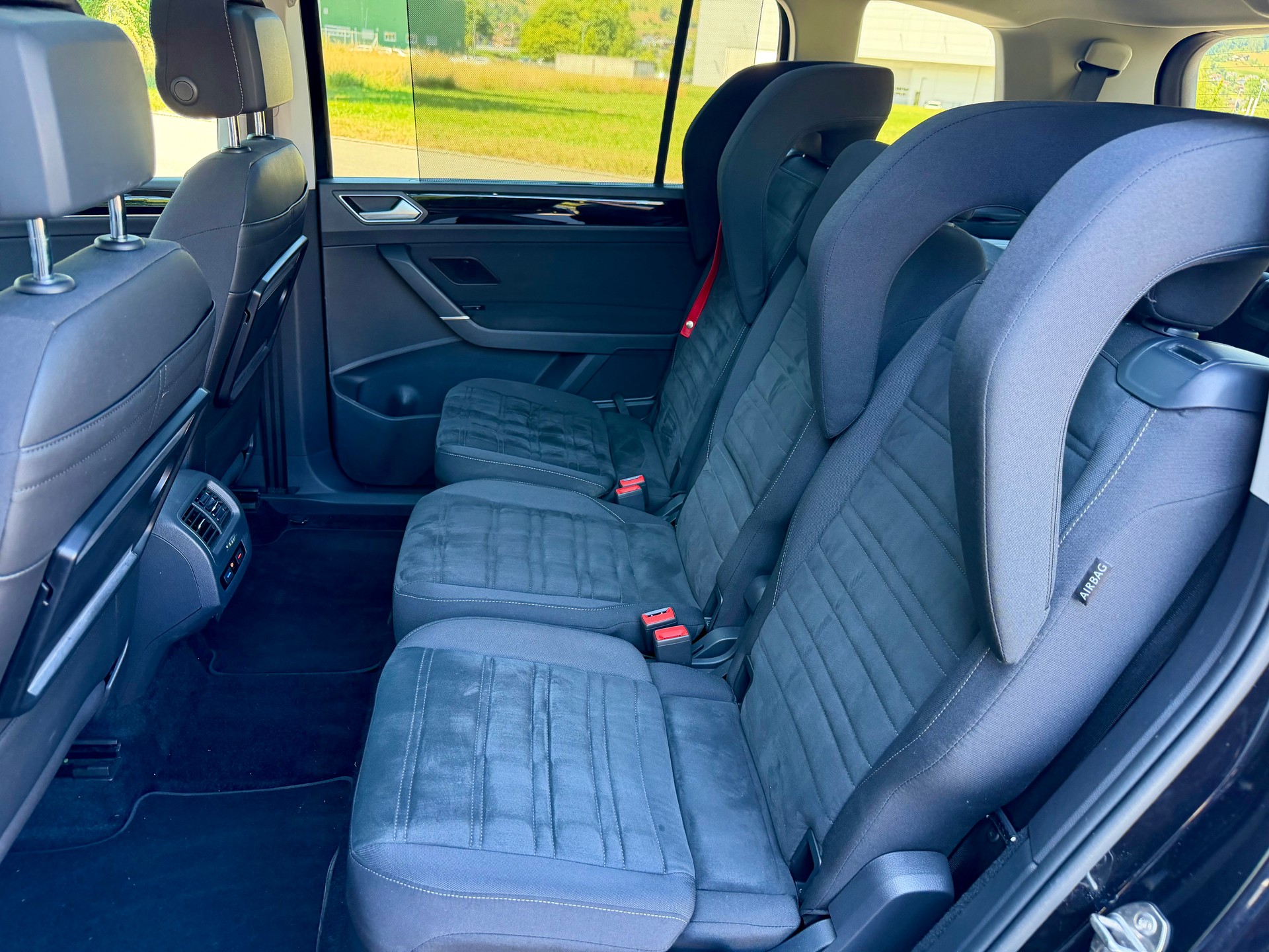VW Touran 1.4 TSI BlueMotion Technology Highline DSG-image-7