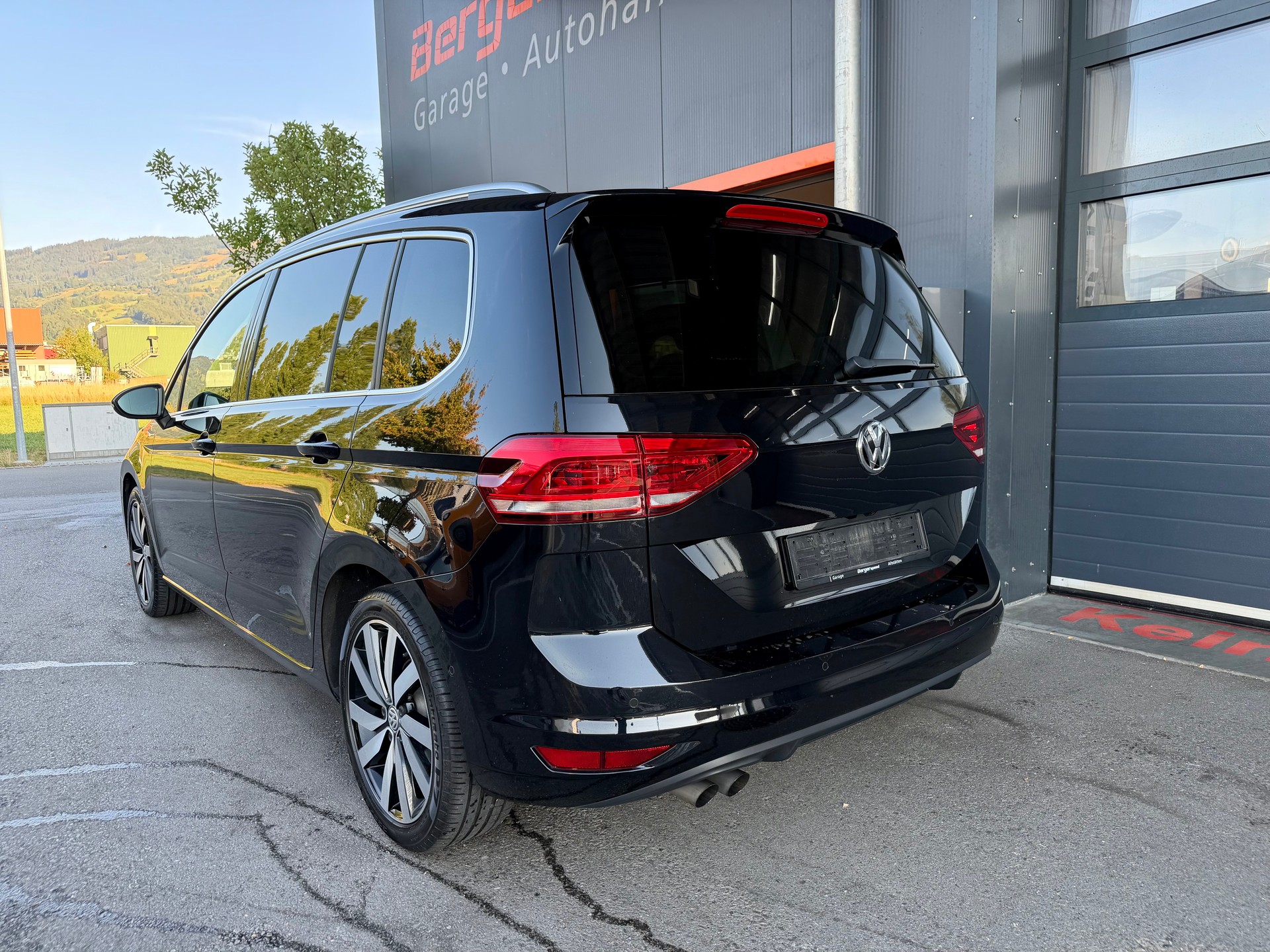 VW Touran 1.4 TSI BlueMotion Technology Highline DSG-image-19