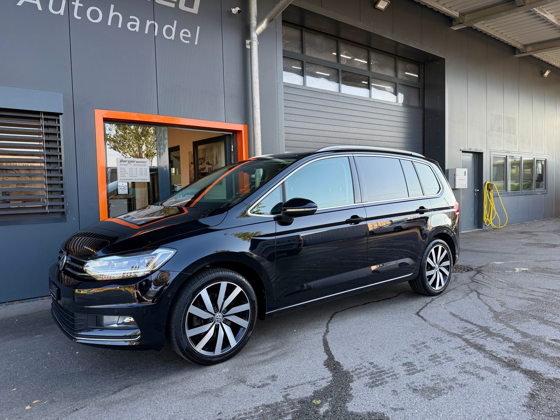 VW Touran 1.4 TSI BlueMotion Technology Highline DSG-image-0
