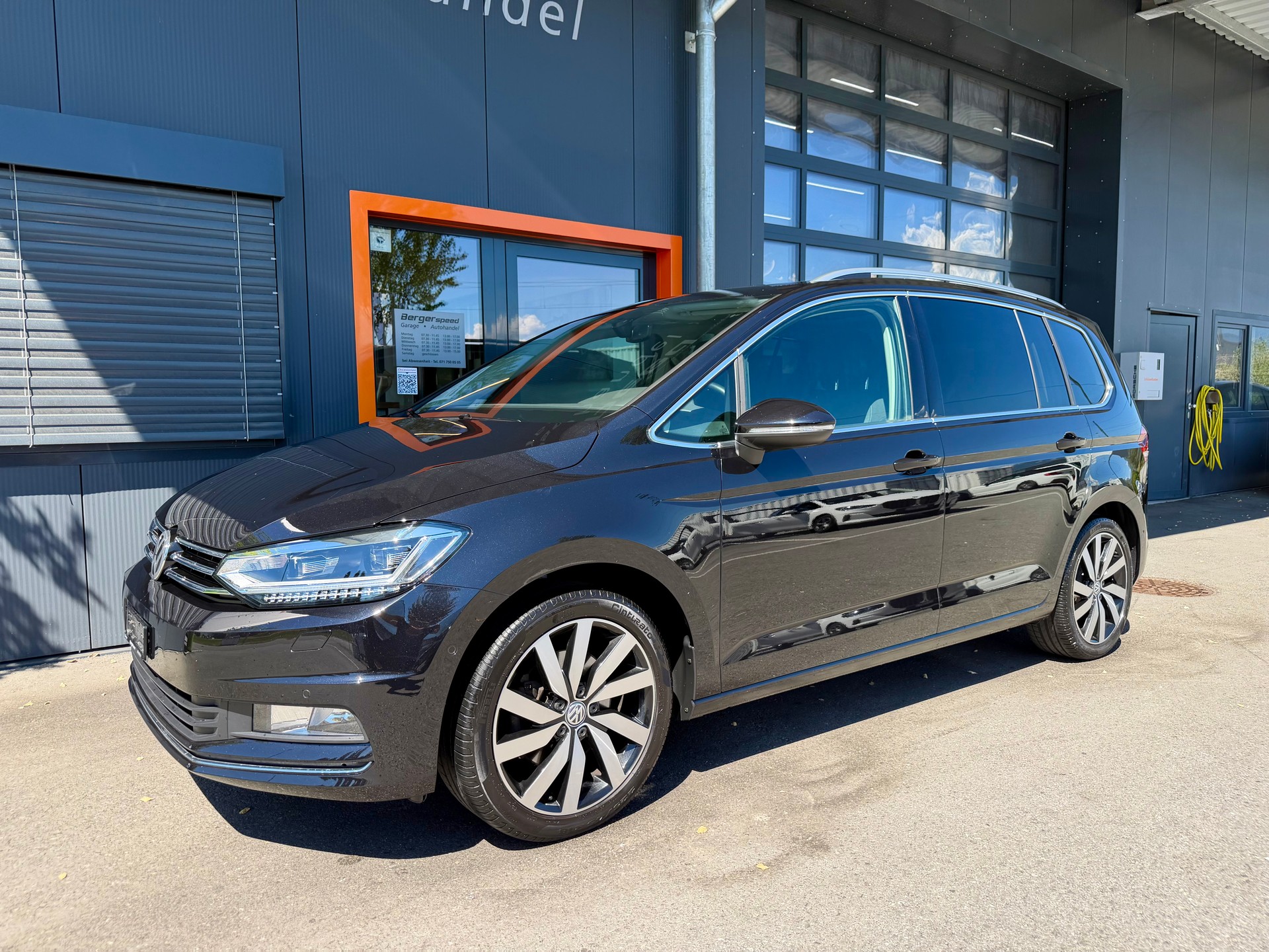 VW Touran 1.4 TSI BlueMotion Technology Highline DSG-image-0
